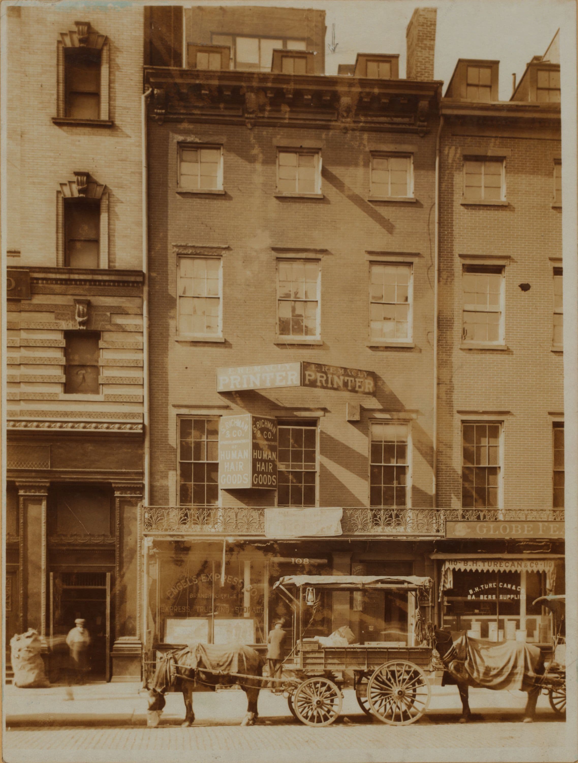 Manhattan: 4th Avenue - [Bewtween 10th and 12th Streets]