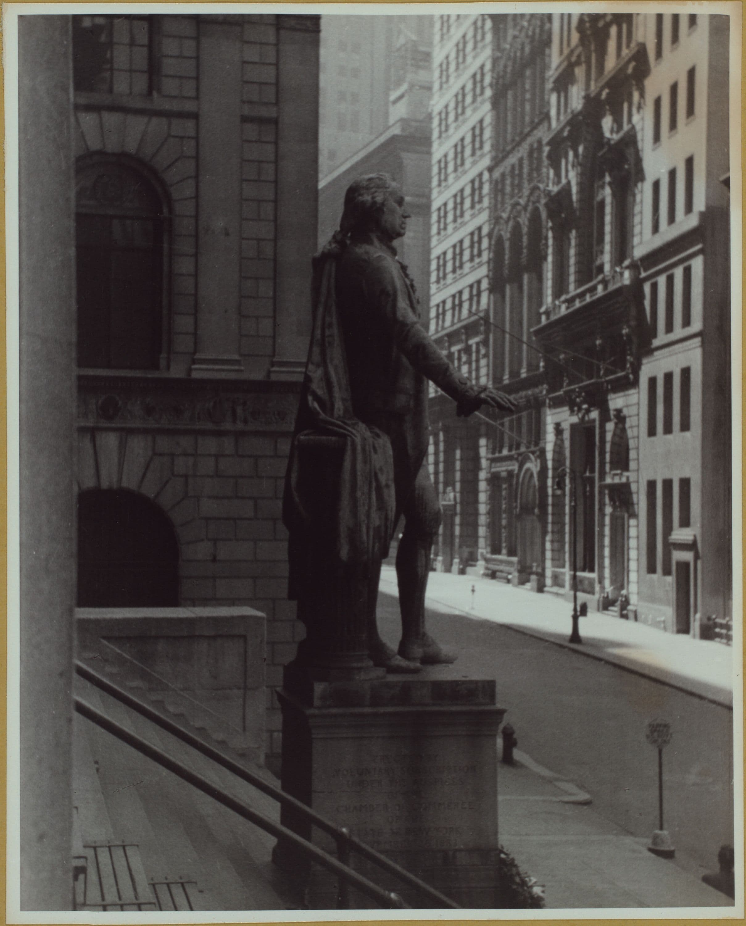 Manhattan: Nassau Street - Wall Street