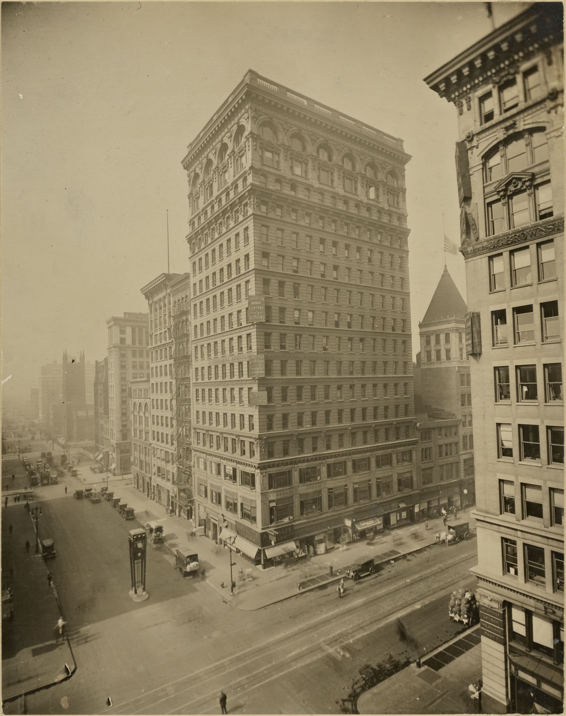 Manhattan: 5th Avenue - 14th Street, 1923