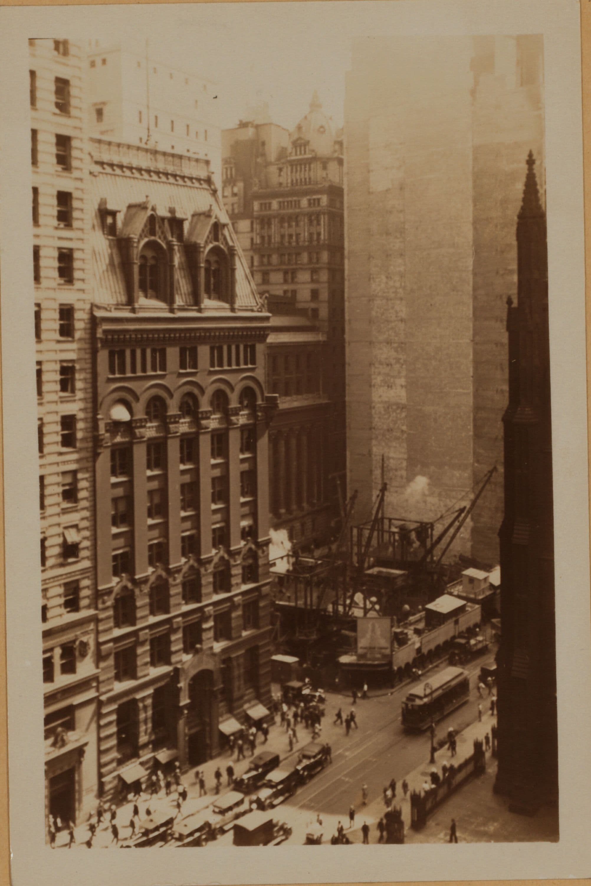 Manhattan: Broadway - Wall Street, 1929