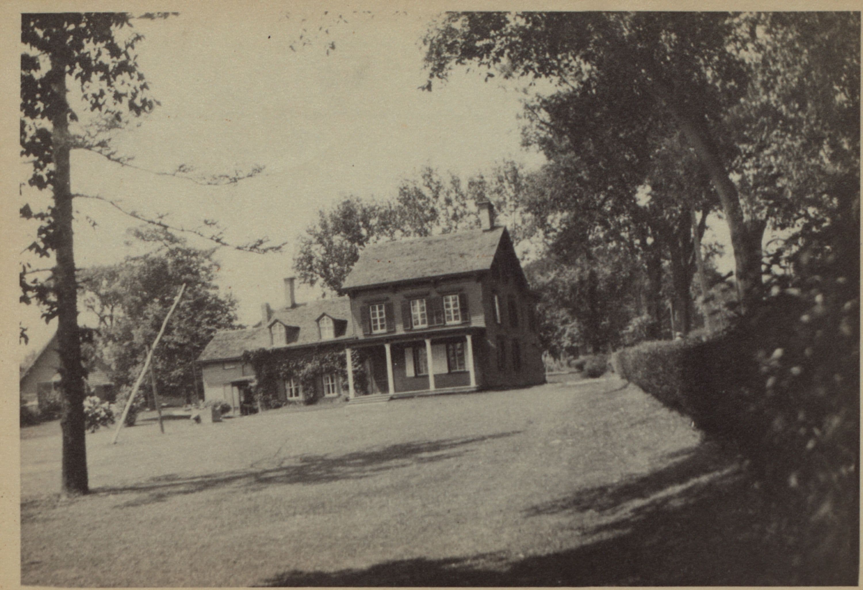 Queens: Broadway - Victor Avenue