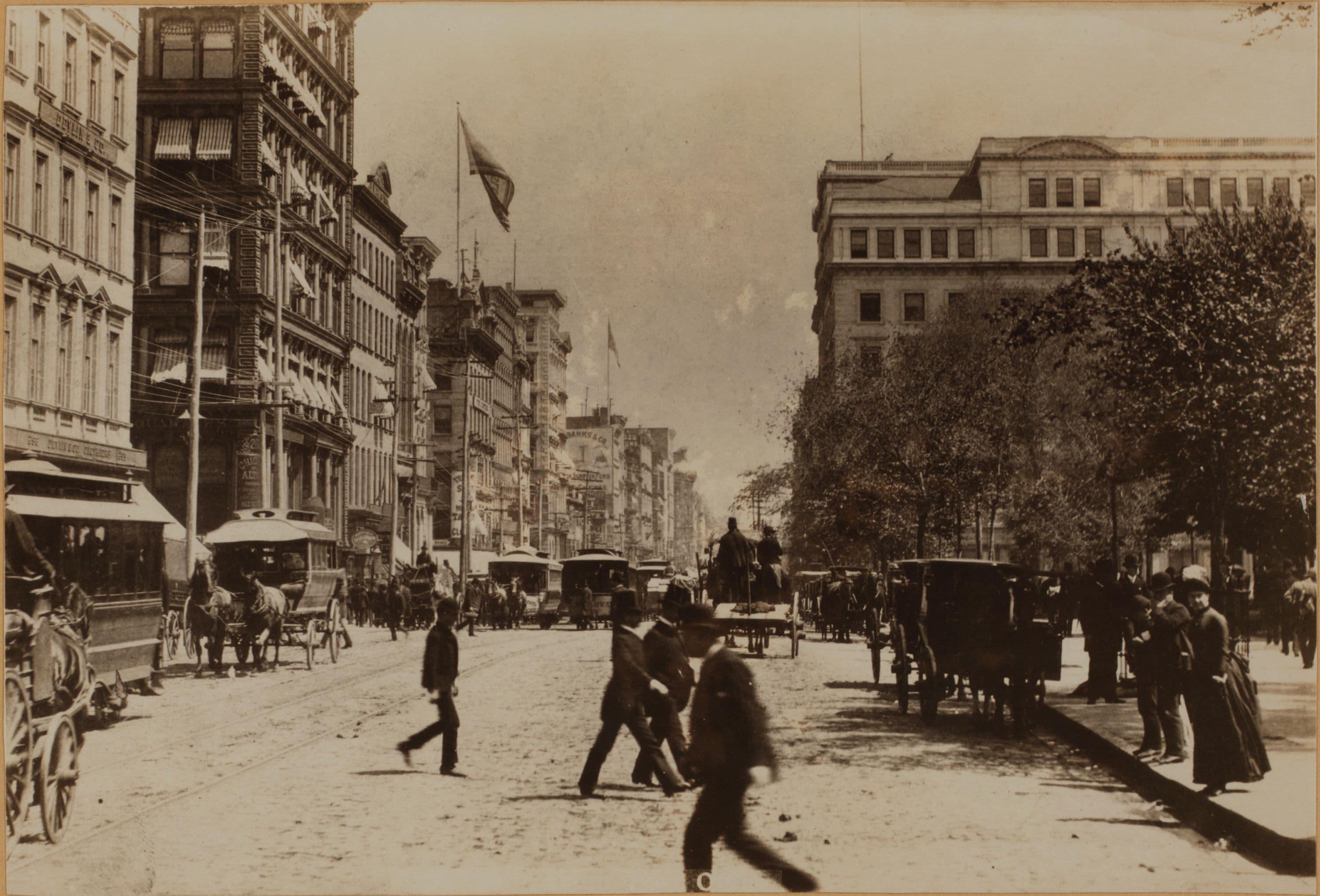 Manhattan: Broadway - Warren Street