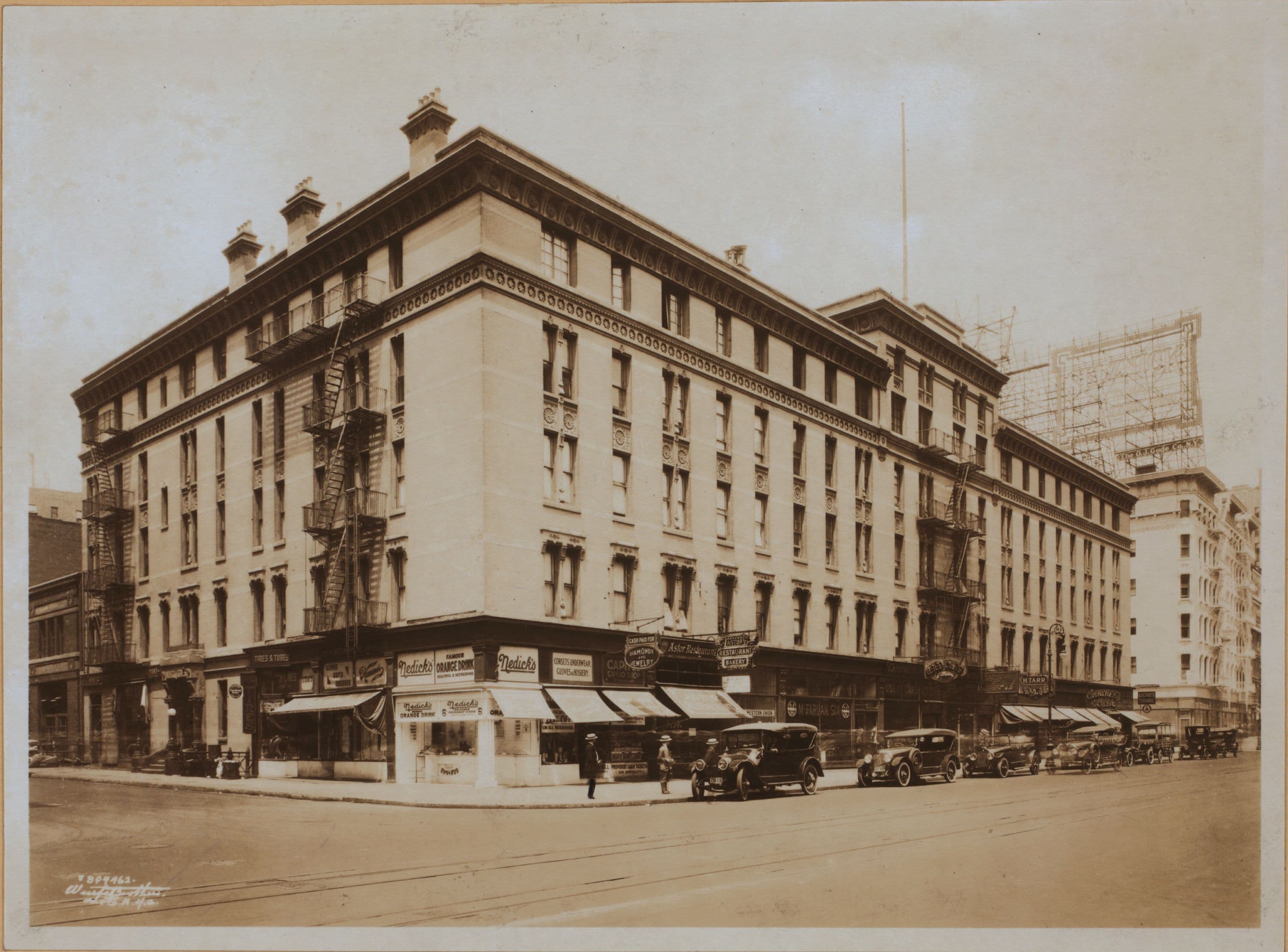 Manhattan: Broadway - 51st Street