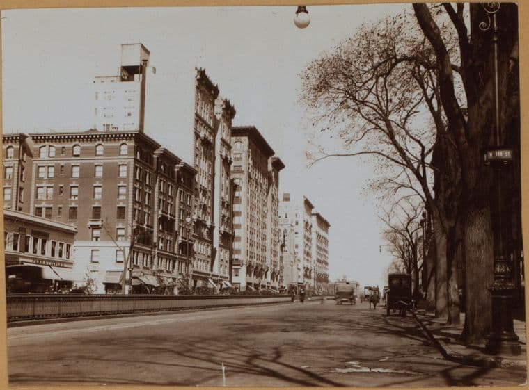 Manhattan: Broadway - 111th Street (West)