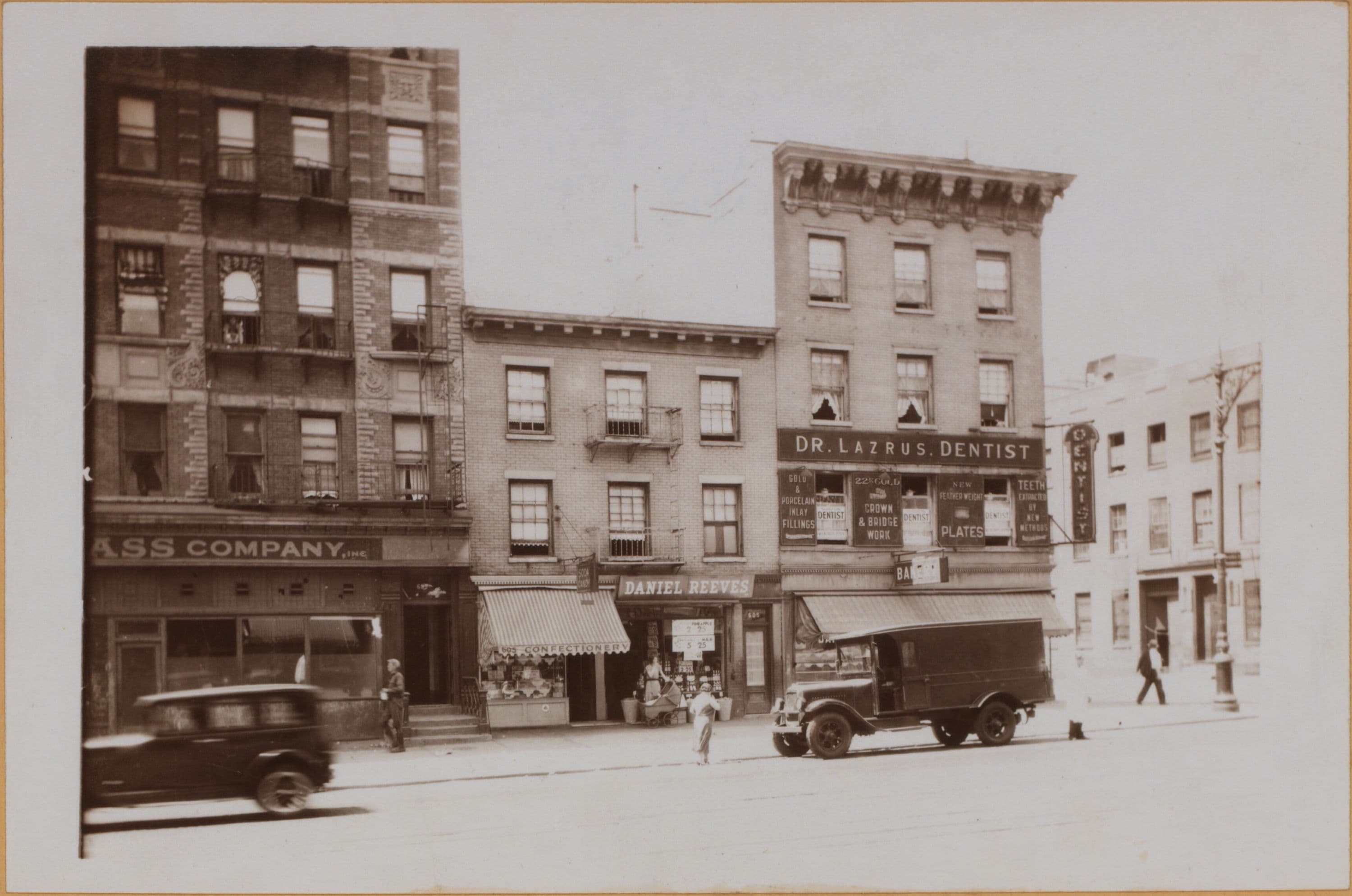 Manhattan: 10th Avenue - 44th Street