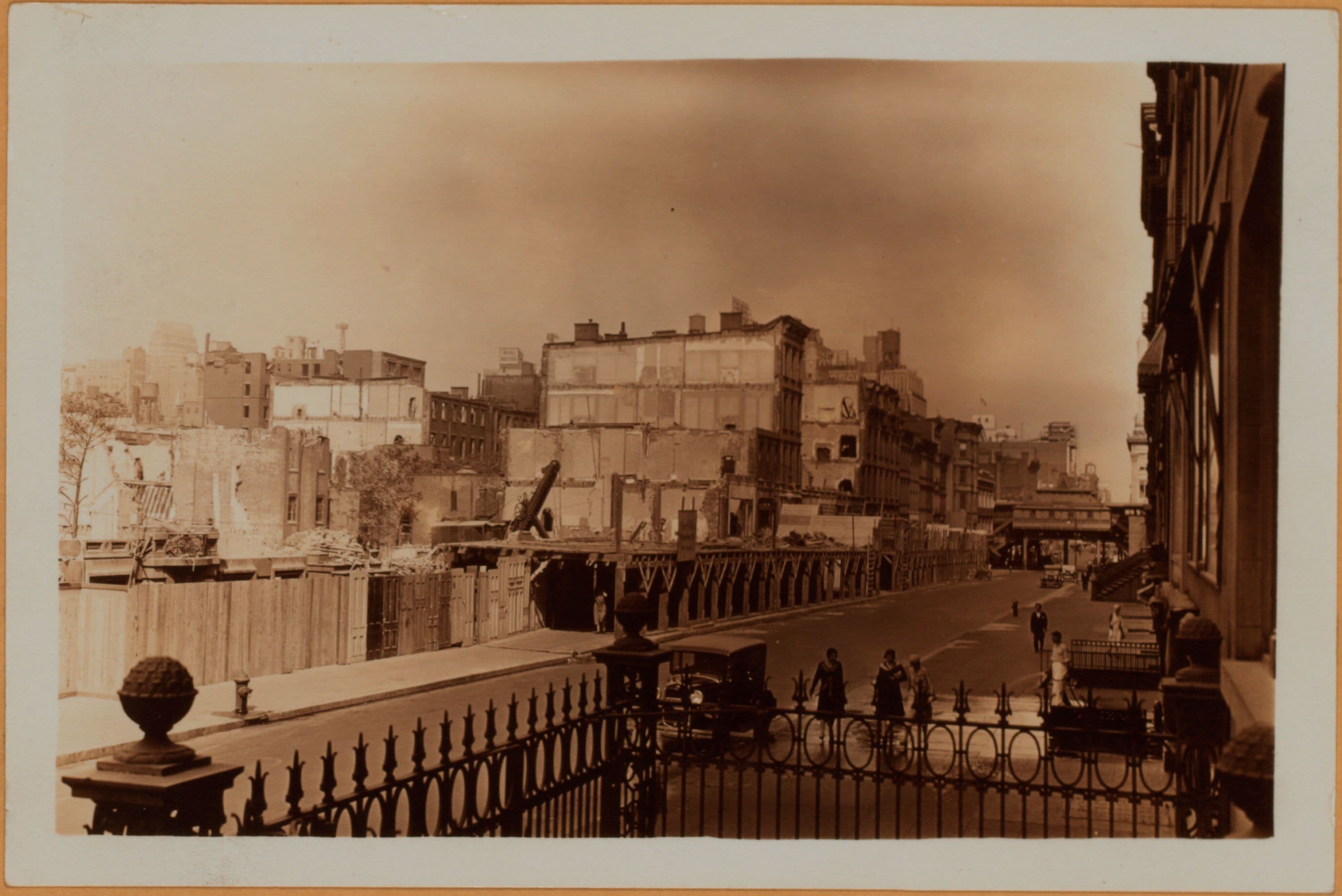 Manhattan: 50th Street - 5th Avenue, 1931