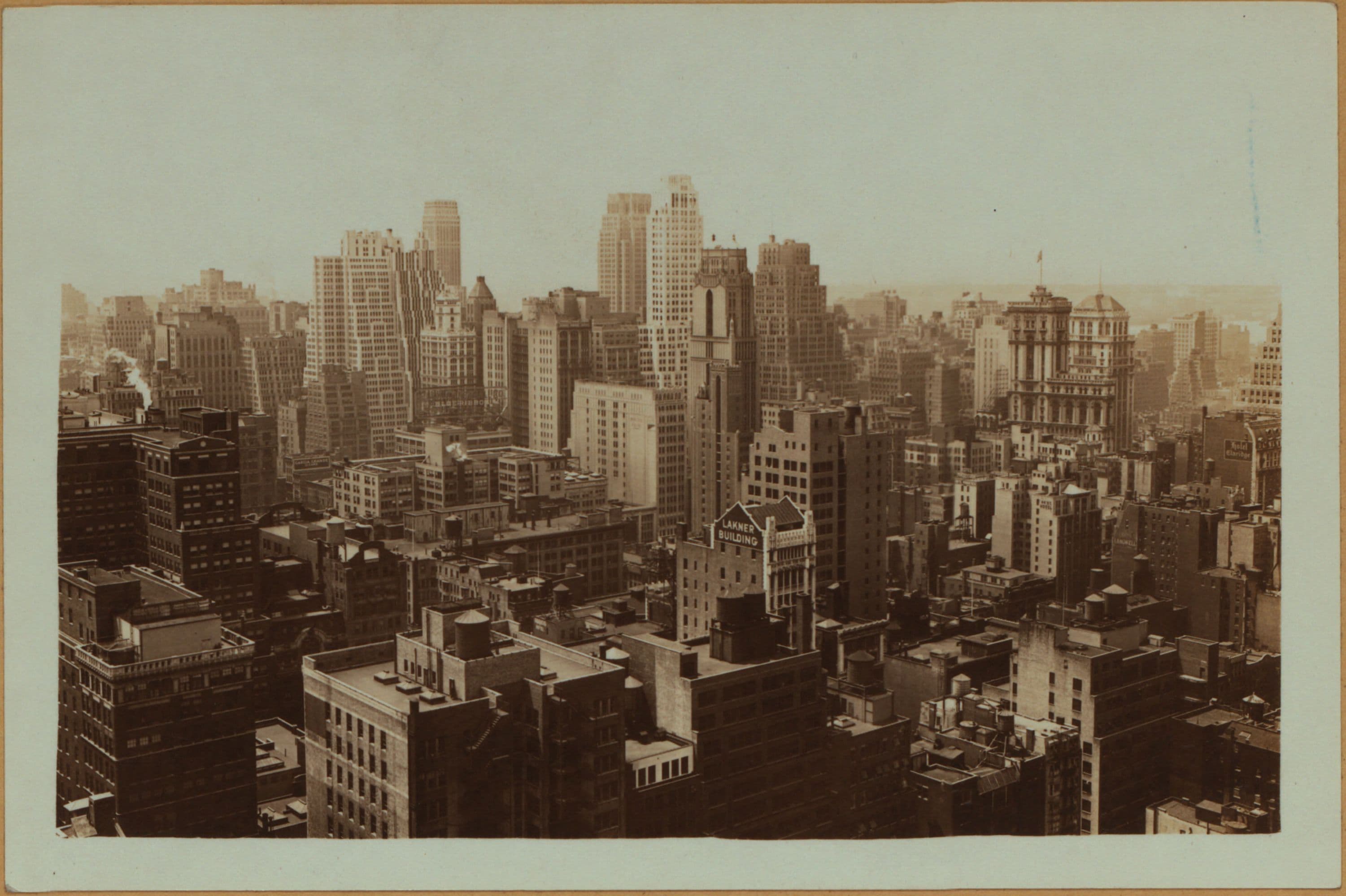 General view - 5th Avenue - Southwest.