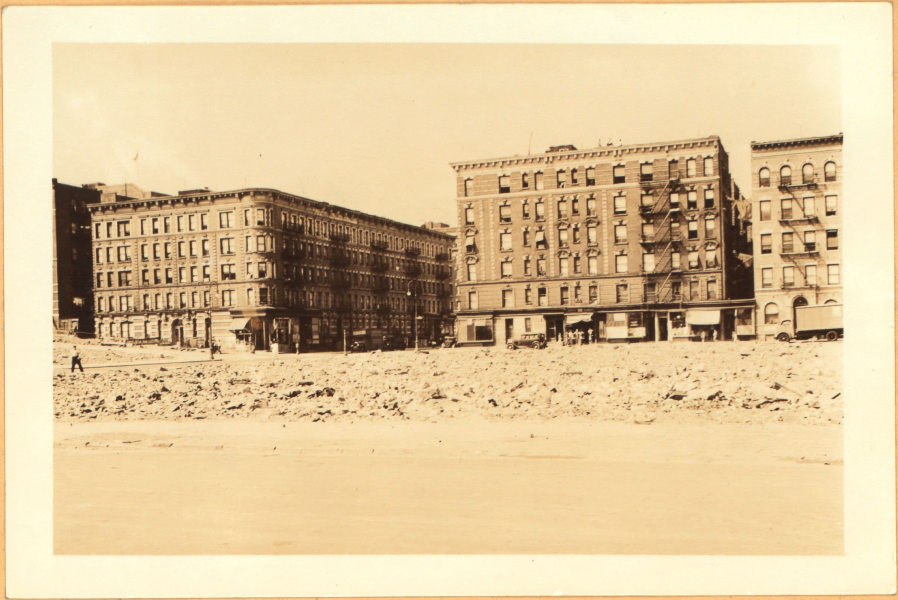 Bronx: 135th Street (East) - Brook Avenue