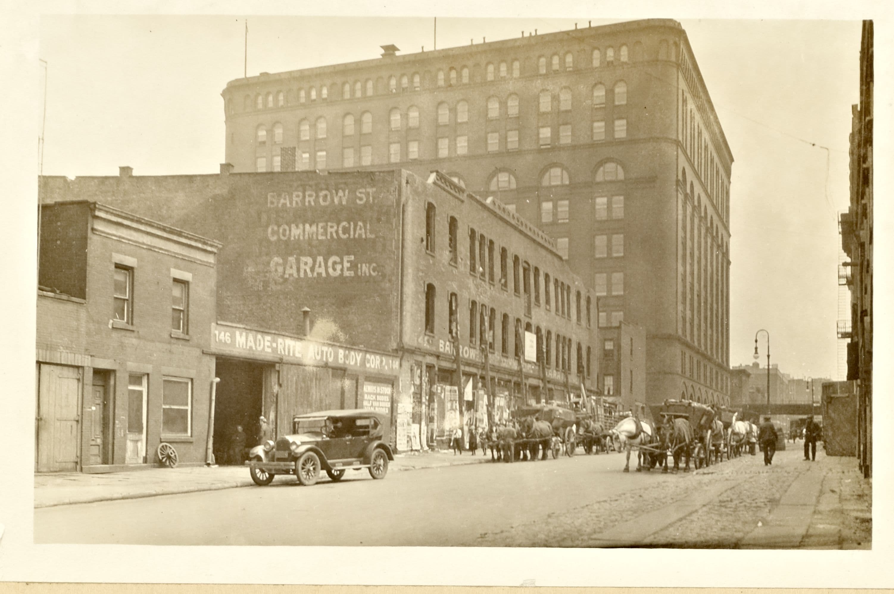 Manhattan: Barrow Street - West Street