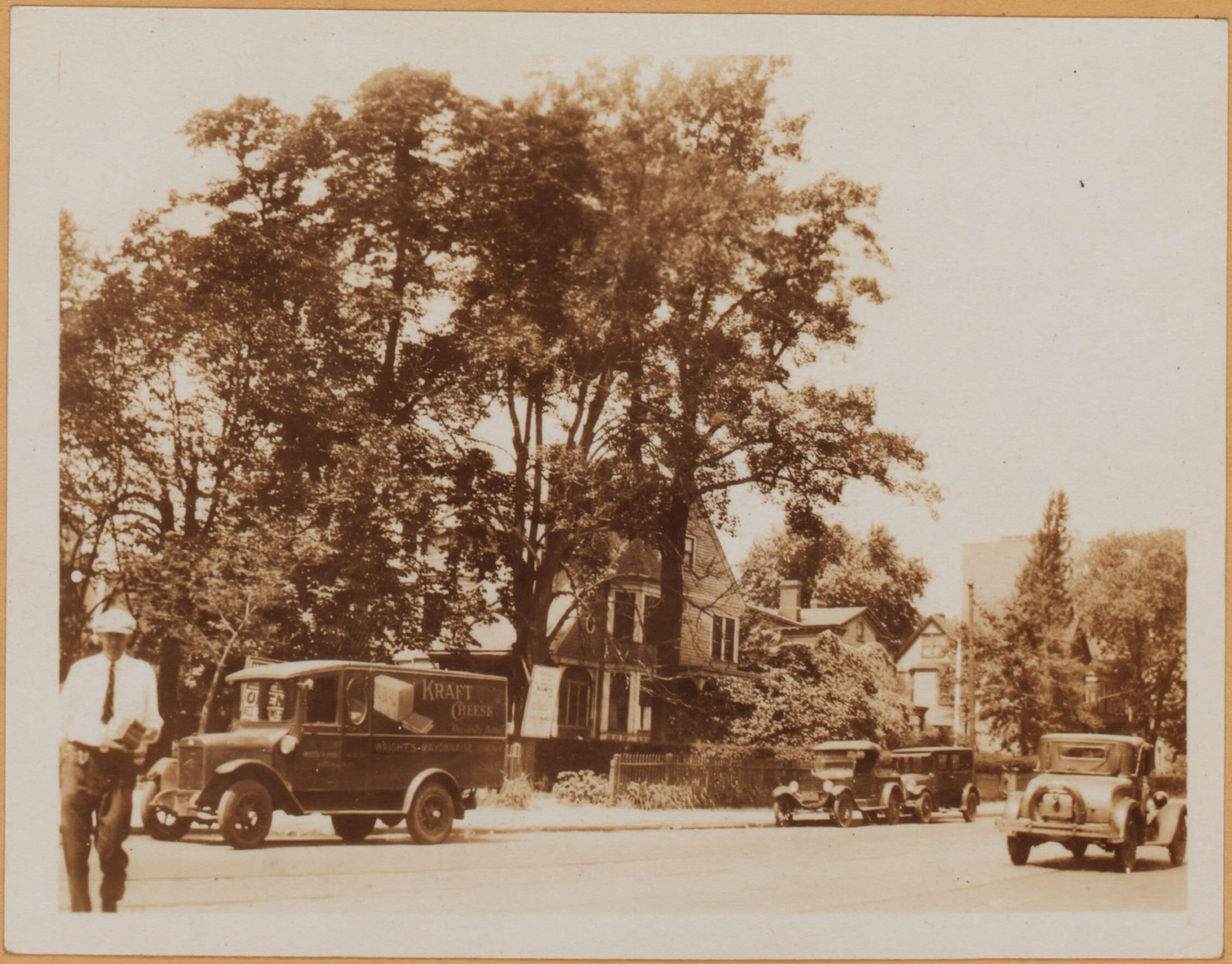 Brooklyn: Flatbush Avenue - No. 662., 1928–1929