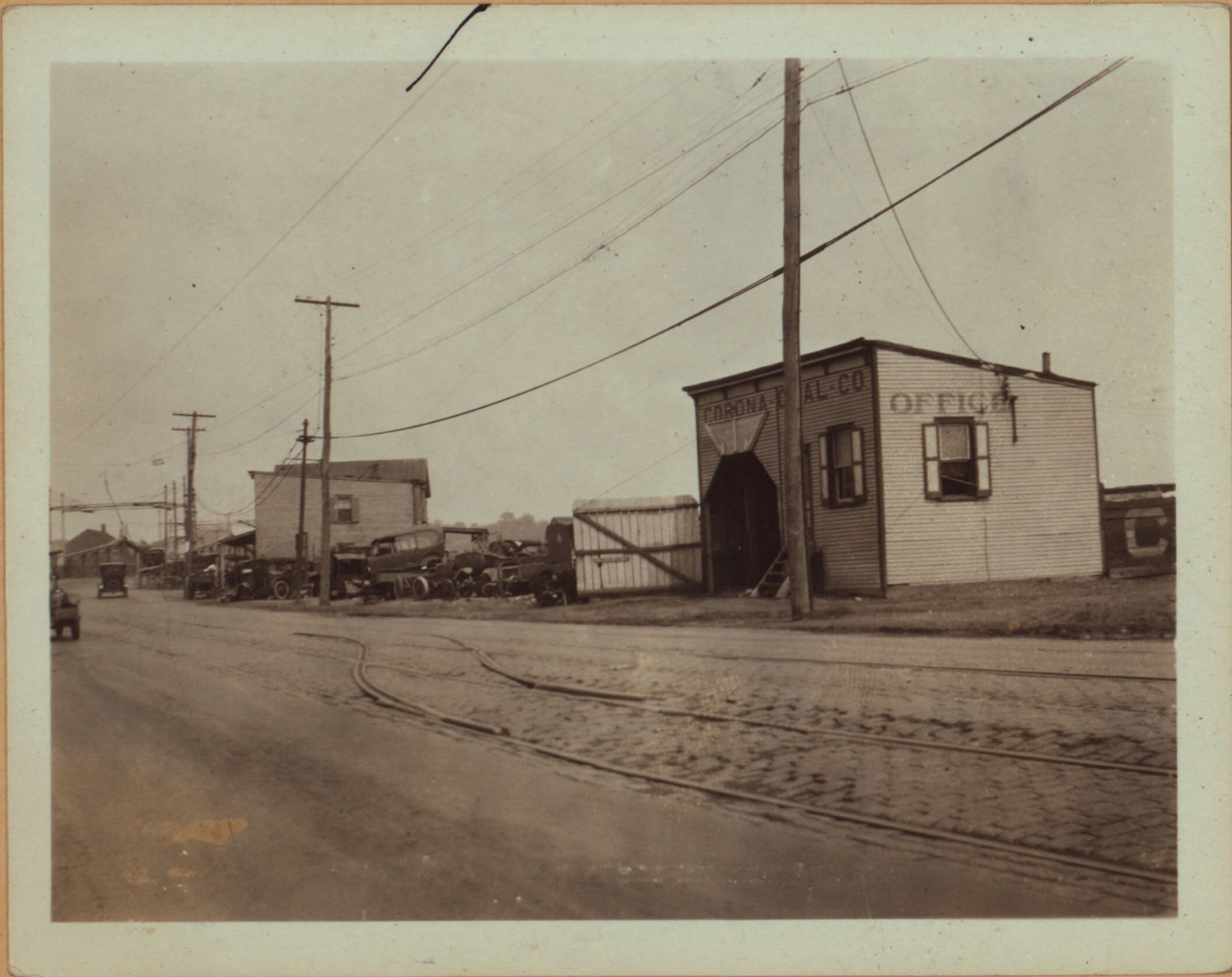 Queens: Horace Harding Boule - Colonial Avenue, 1923–1925