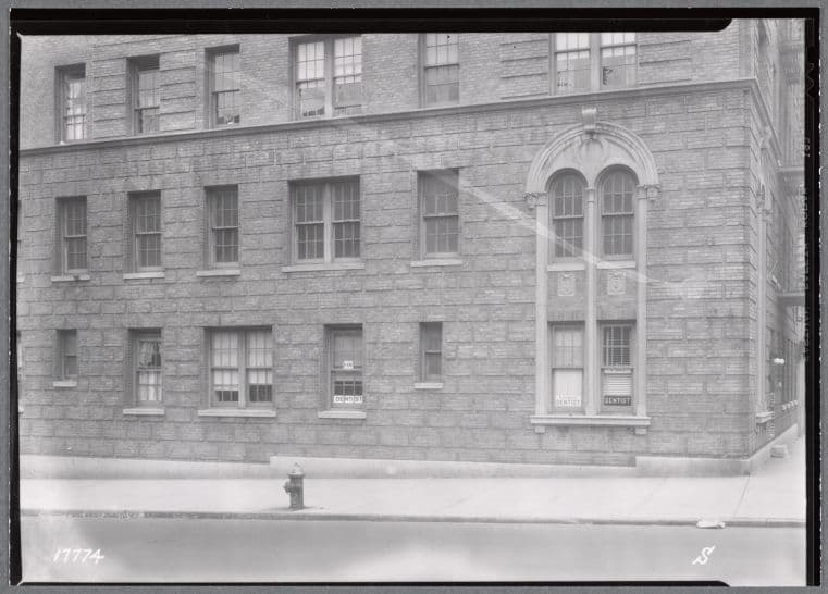 Apartment house; Dr. Benjamin B. Braude dentist: 400 Fort Washington Av-W 178th St., Manhattan