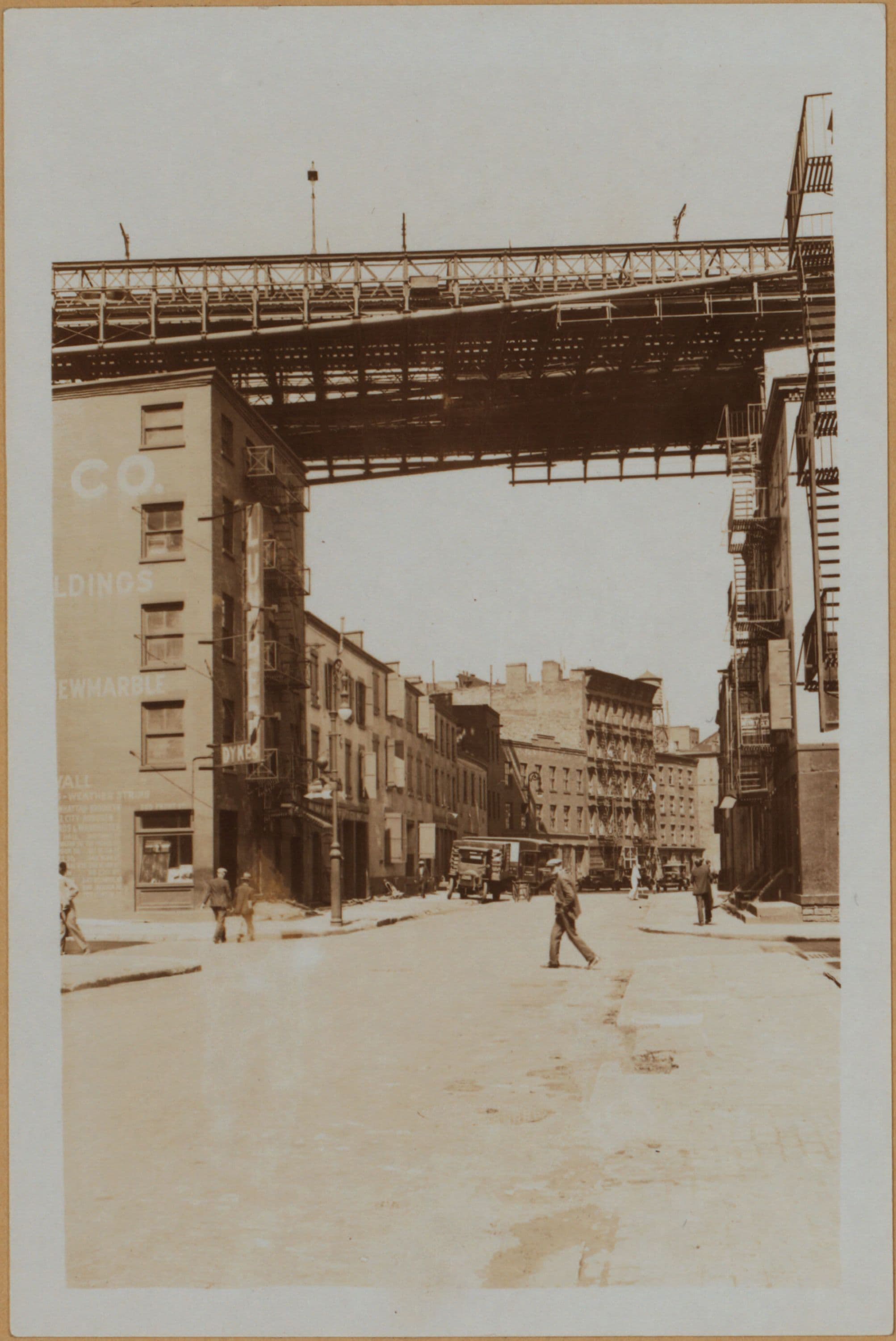 Manhattan: Front Street - Dover Street