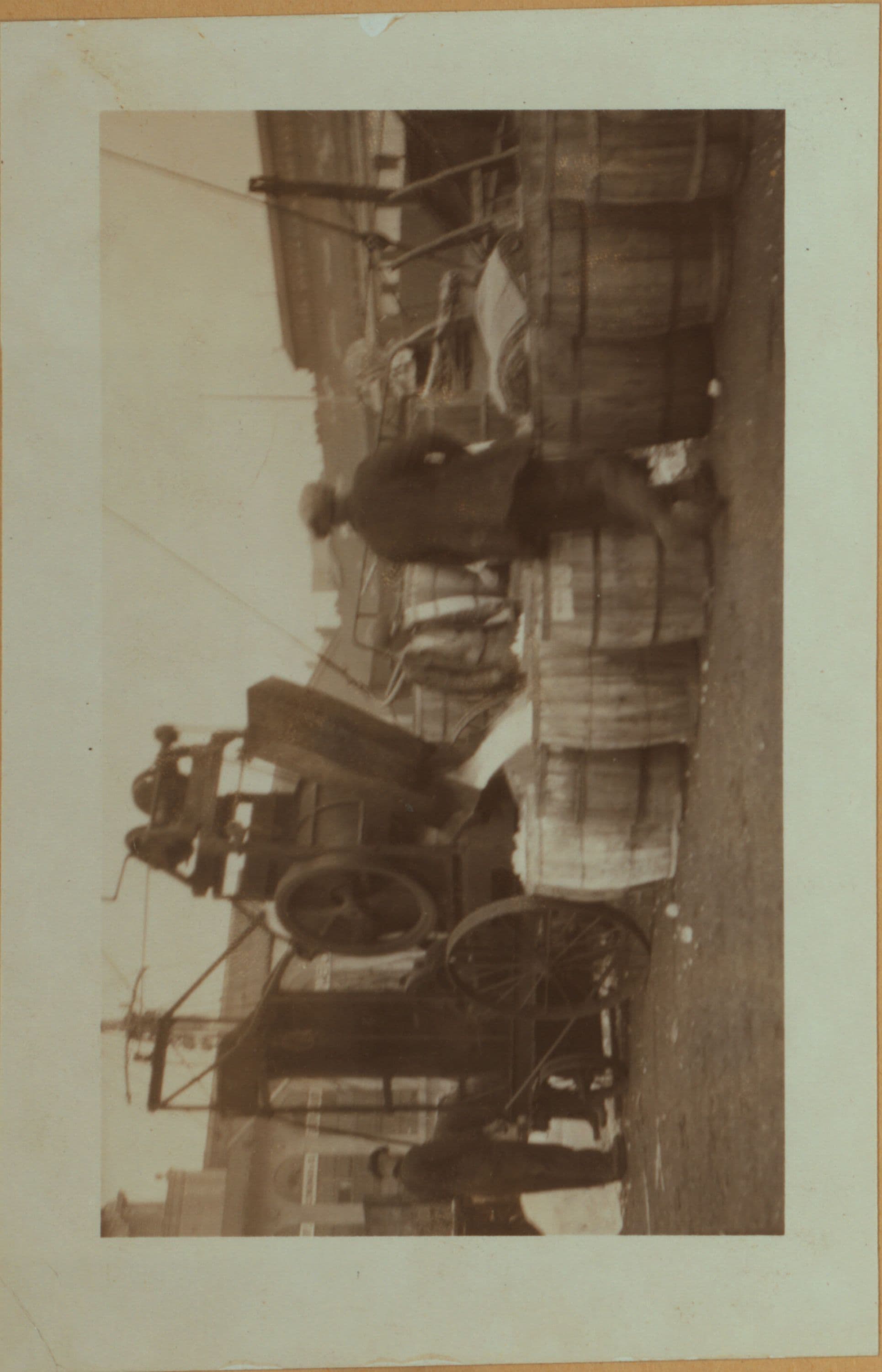 Fulton fish market - [North dock - Unloading and preparing cracked ice for the city's fish supply.]