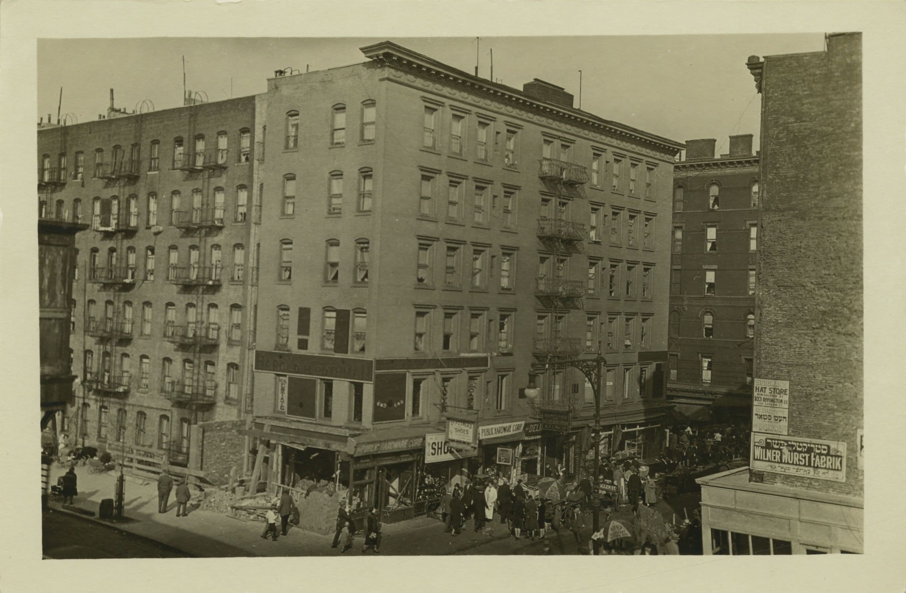 Manhattan: Allen Street - Rivington Street