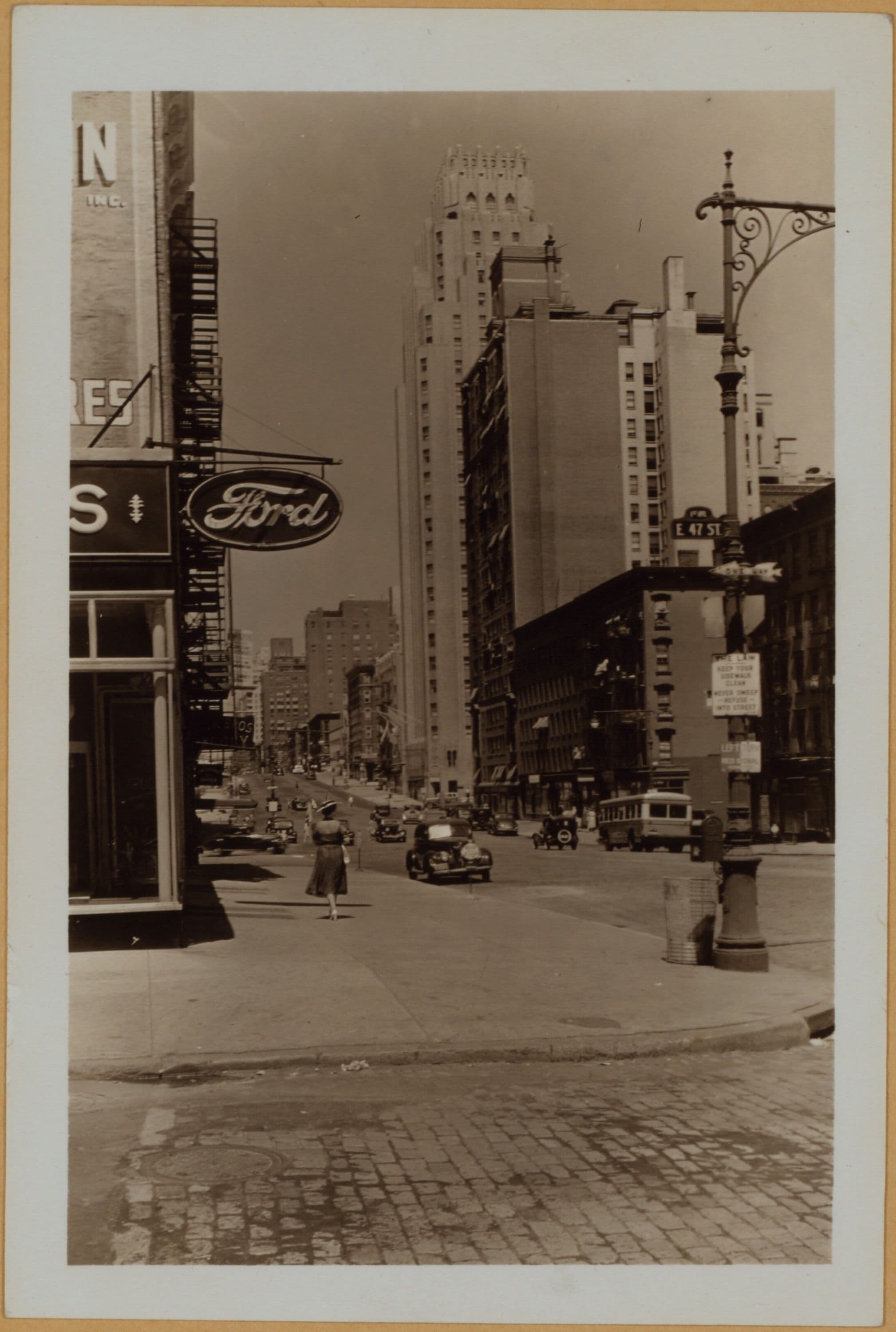 Manhattan: 1st Ave. - 47th St. E.