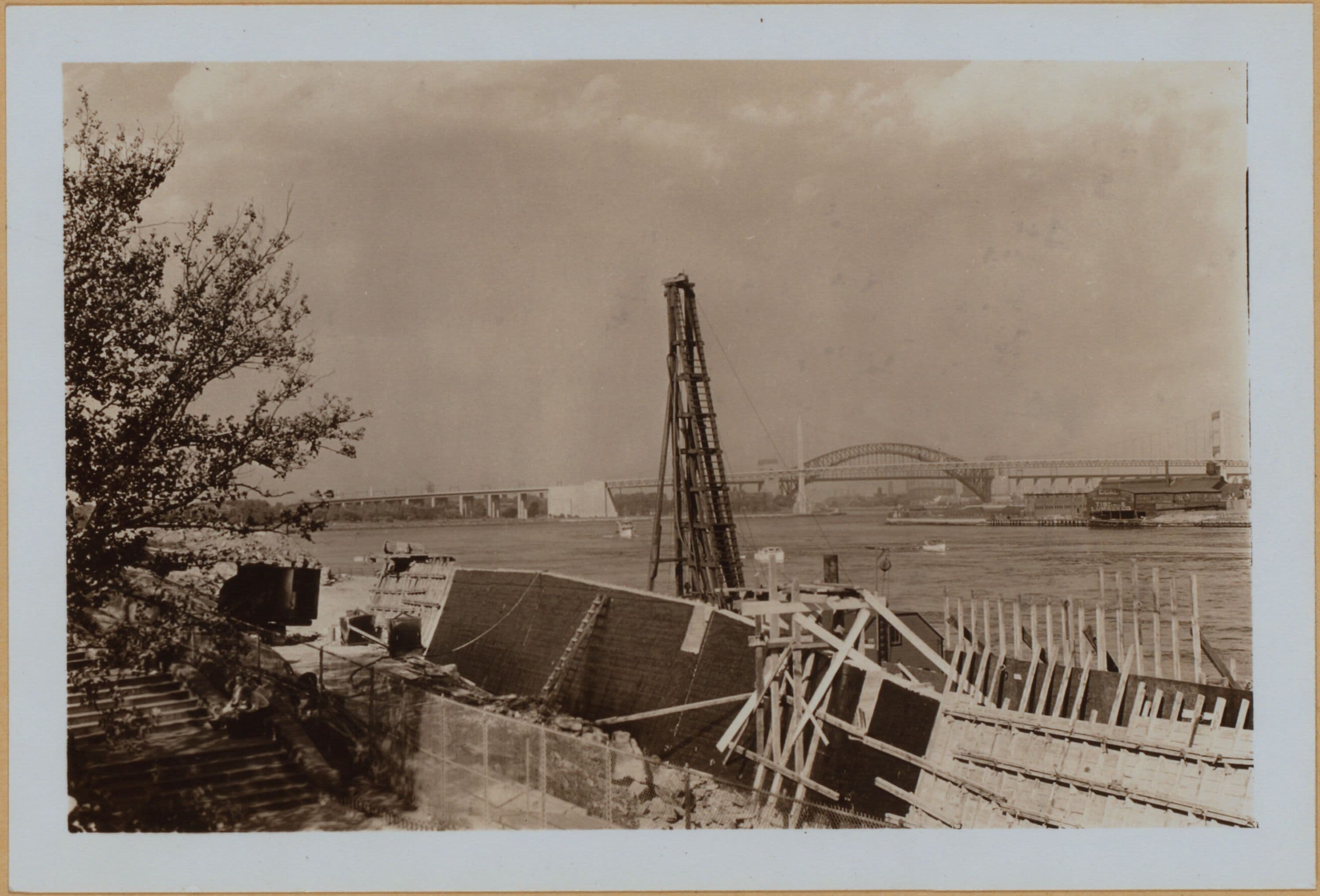 Manhattan: East River Drive - 85th Street (East)