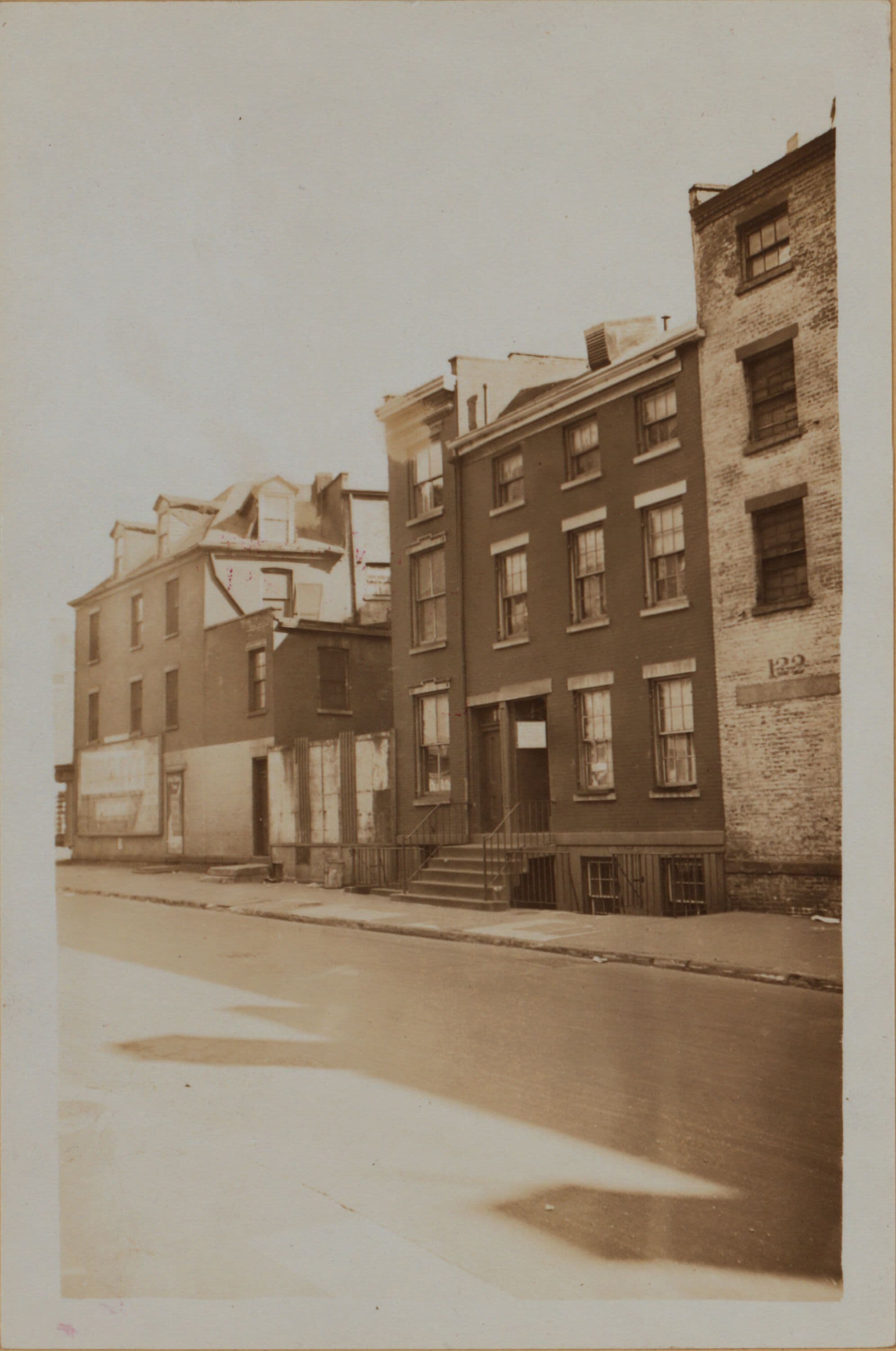 Manhattan: Charles Street - Hudson Street