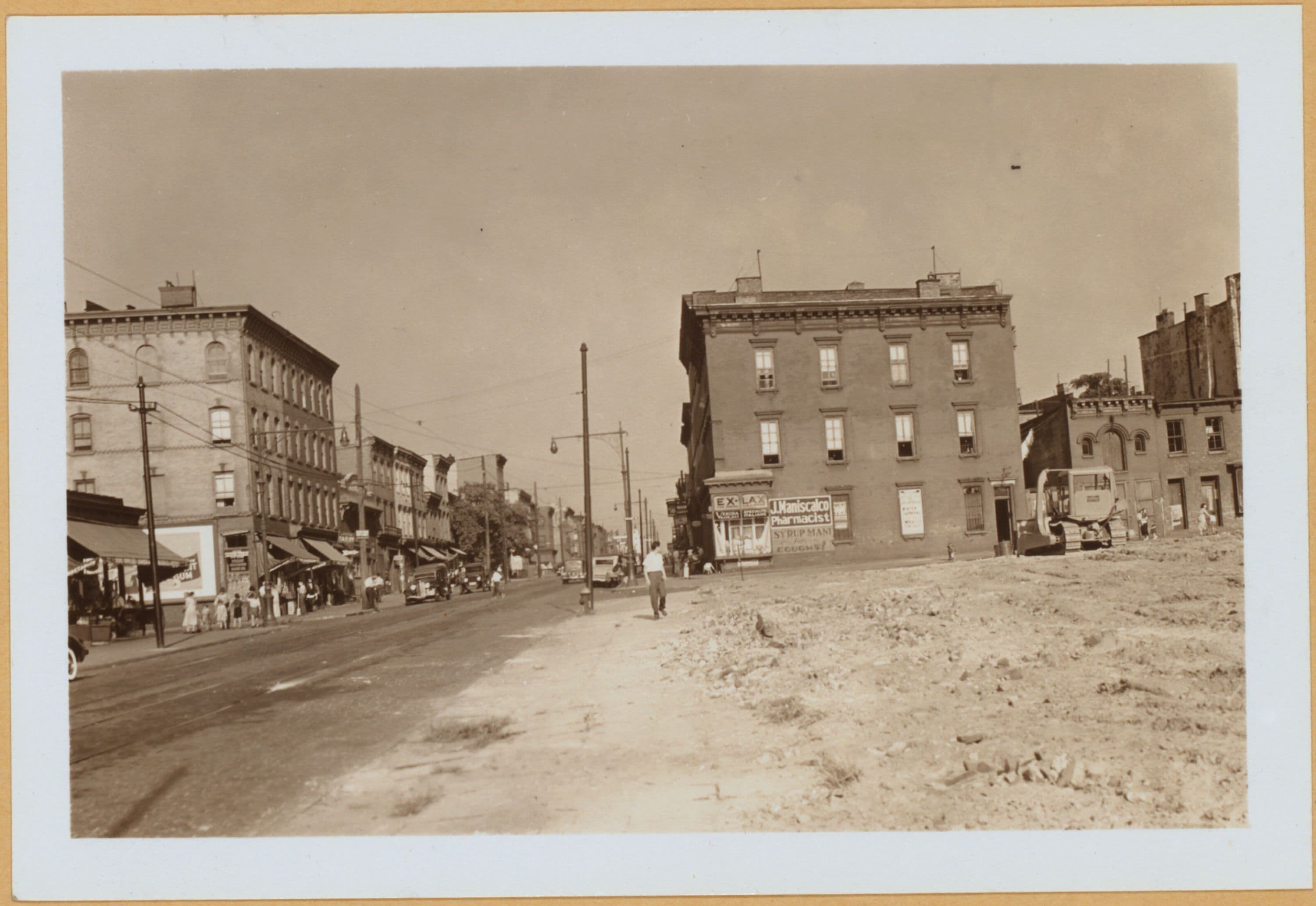 Brooklyn: Park Avenue - Navy Street