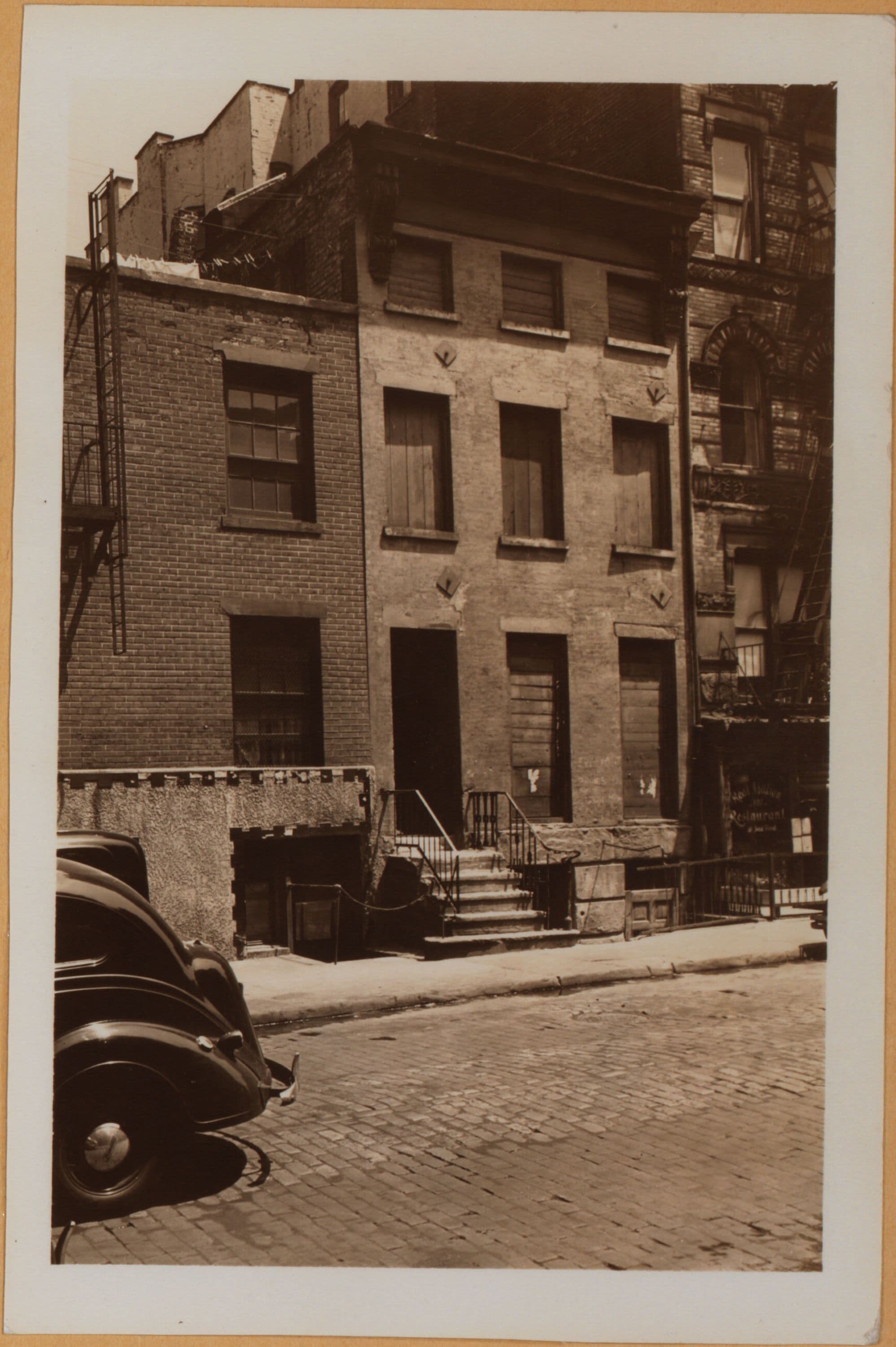 Manhattan: 3rd Street (West) - West Broadway