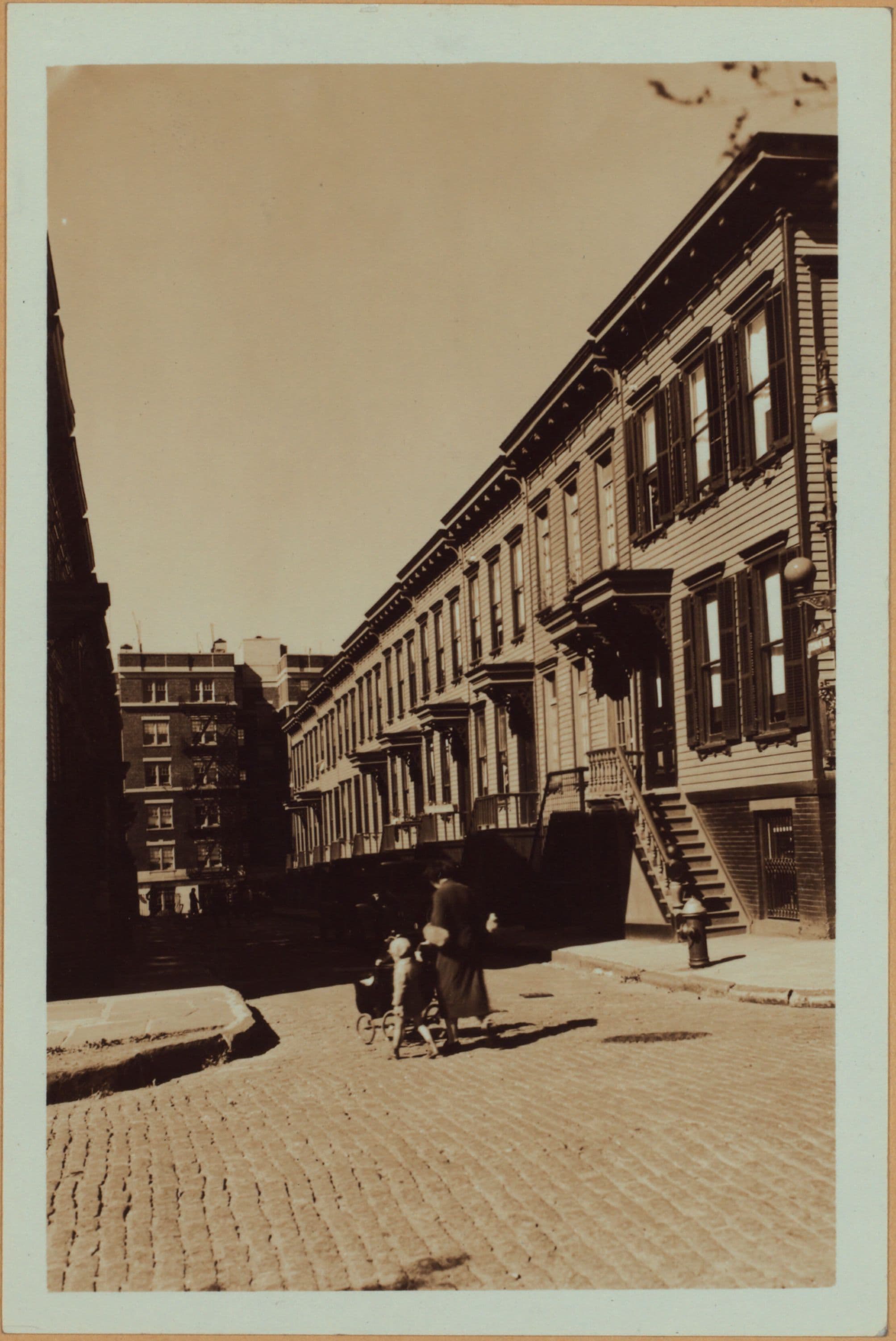 Manhattan: Sylvan Terrace - Jumel Terrace