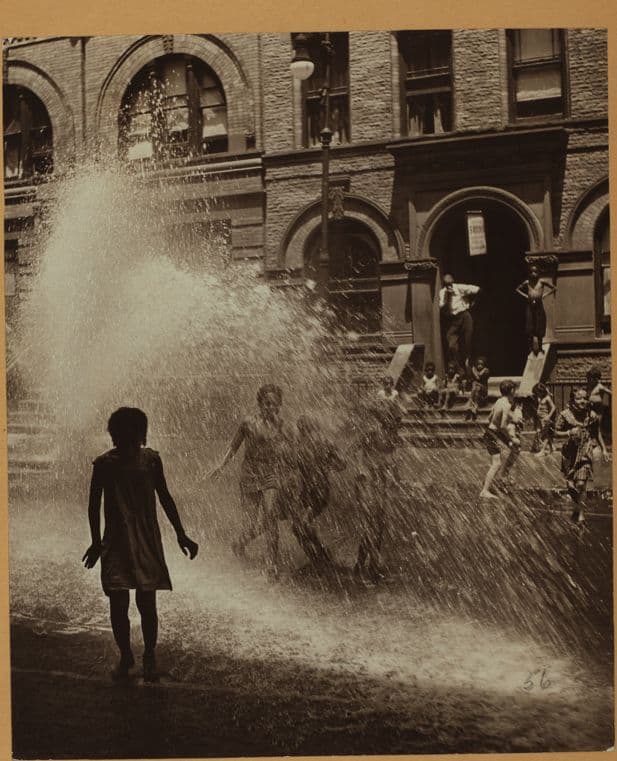 Recreation and hobbies - Street shower.