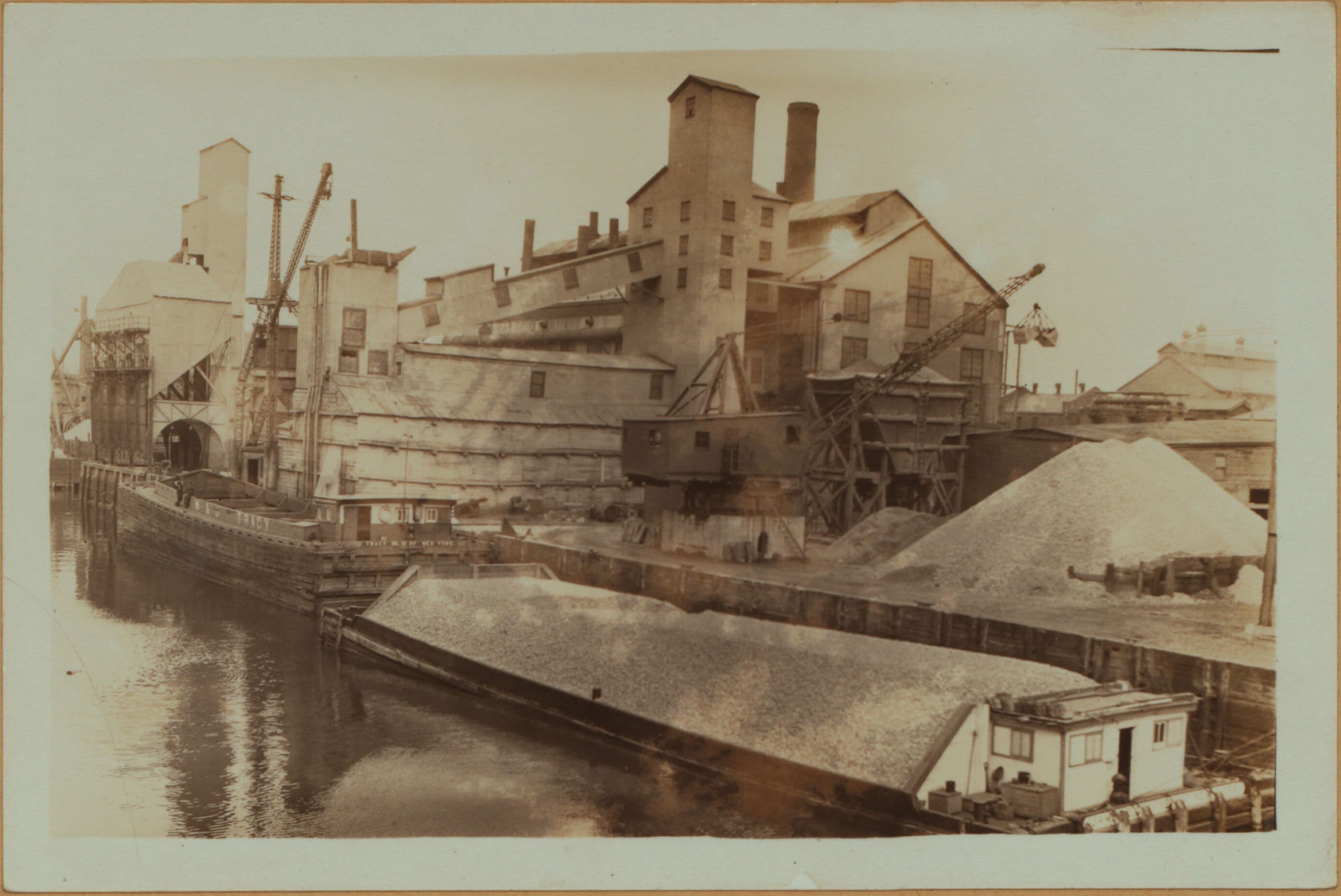 Gowanus Canal - Brooklyn - Hamilton Avenue Bridge - [9th Street (West).]