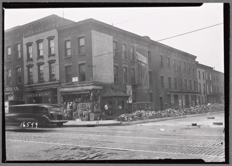 Tenements & storefronts; The Modern Stores : 186 Columbia St.-Degraw St. , Brooklyn