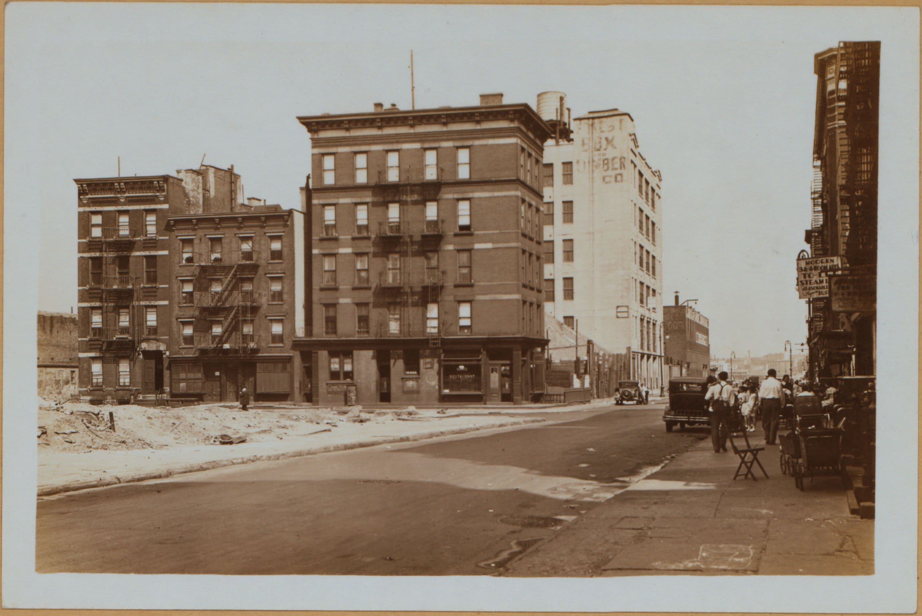 Manhattan: Lewis Street - 4th Street (East)