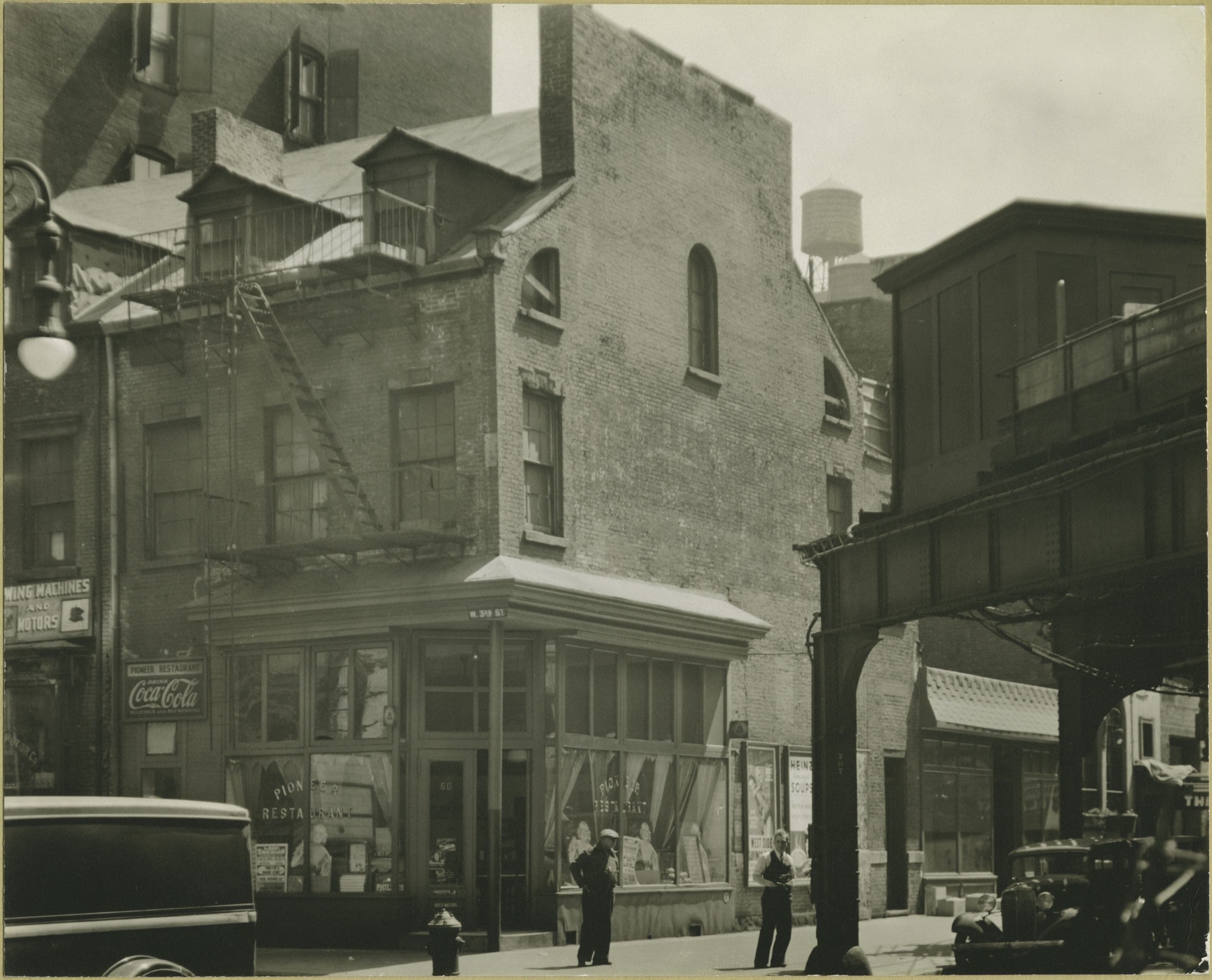 Manhattan: 3rd Street - West Broadway.