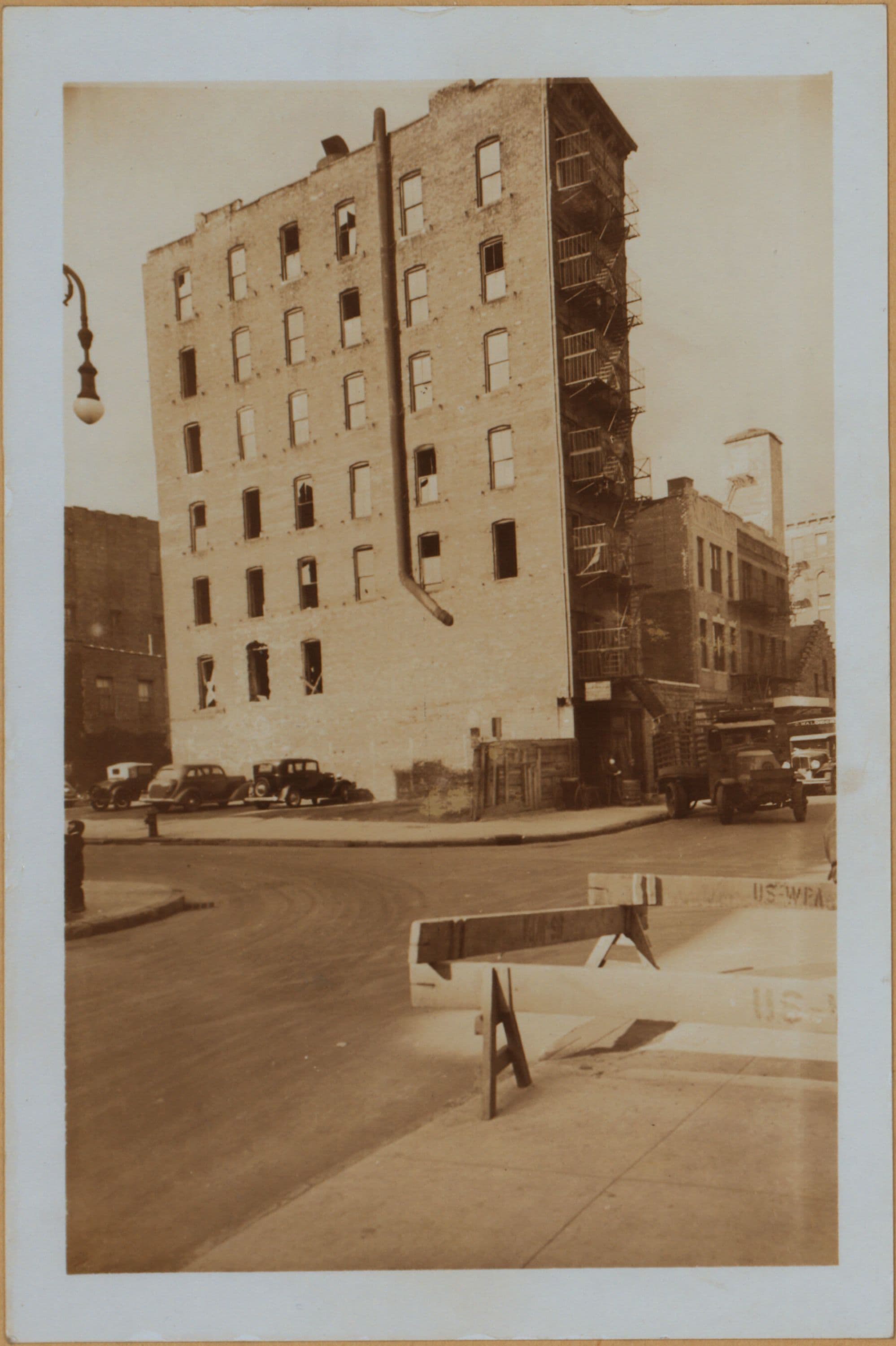 Manhattan: Lewis Street - 6th Street (East)