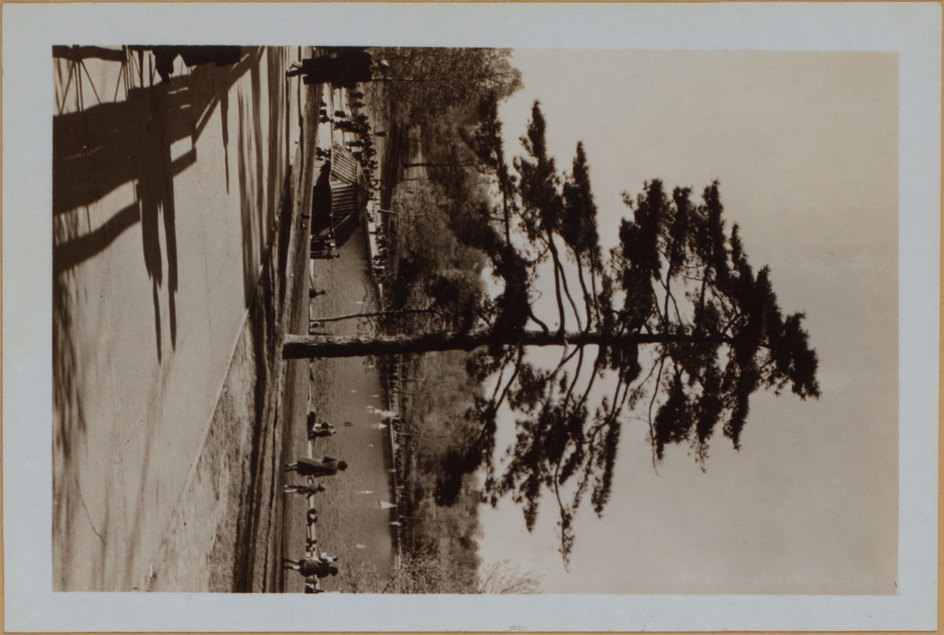 Manhattan: Central Park - Sailboat pond.