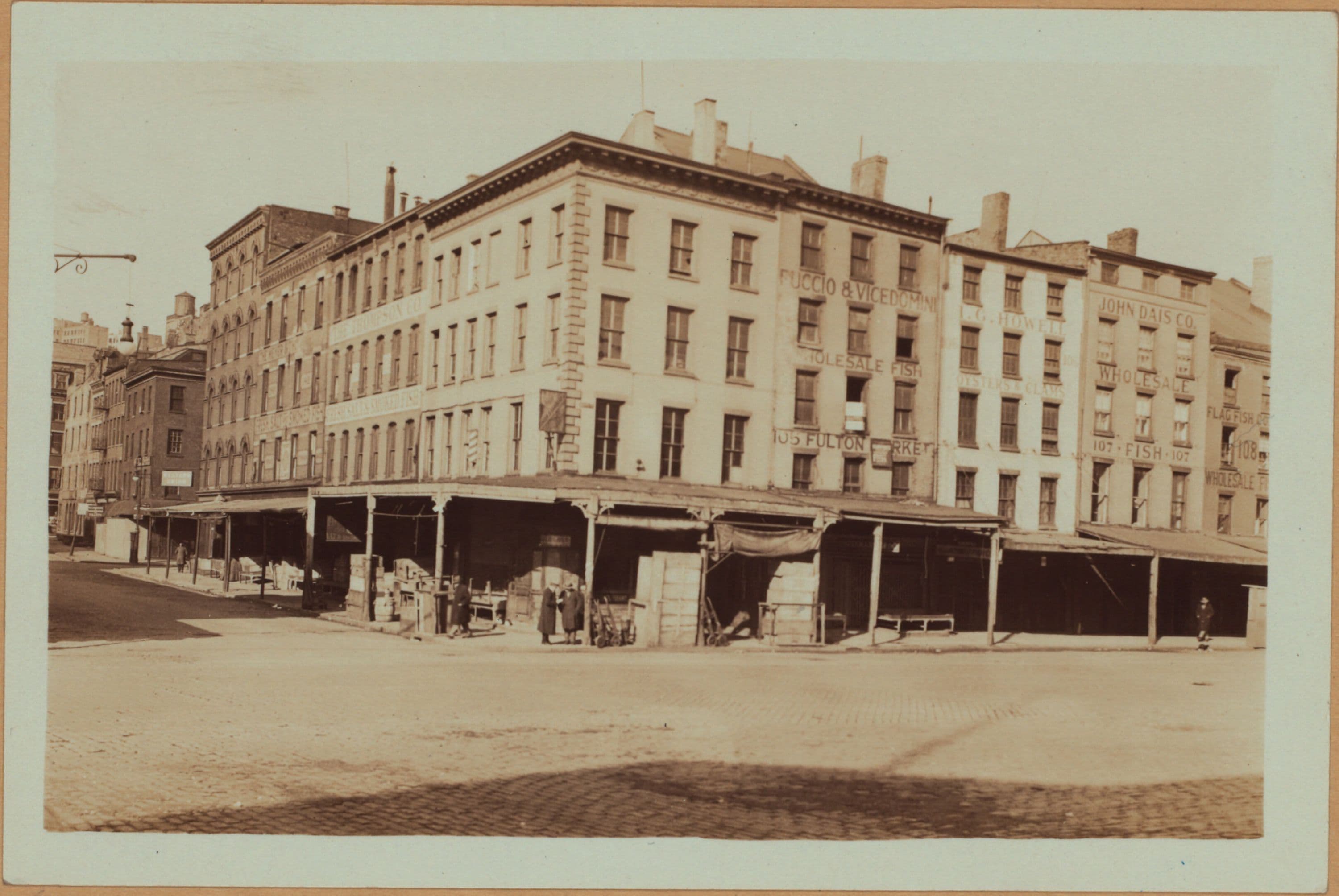 Manhattan: South Street - Beekman Street