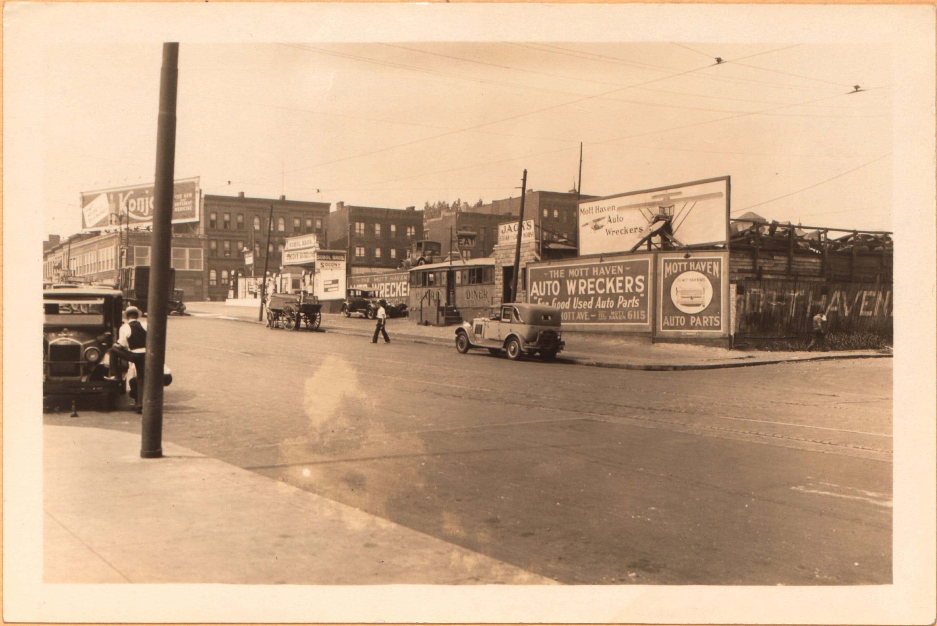 Bronx: 149th Street (East) - Anthony J. Griffin Place