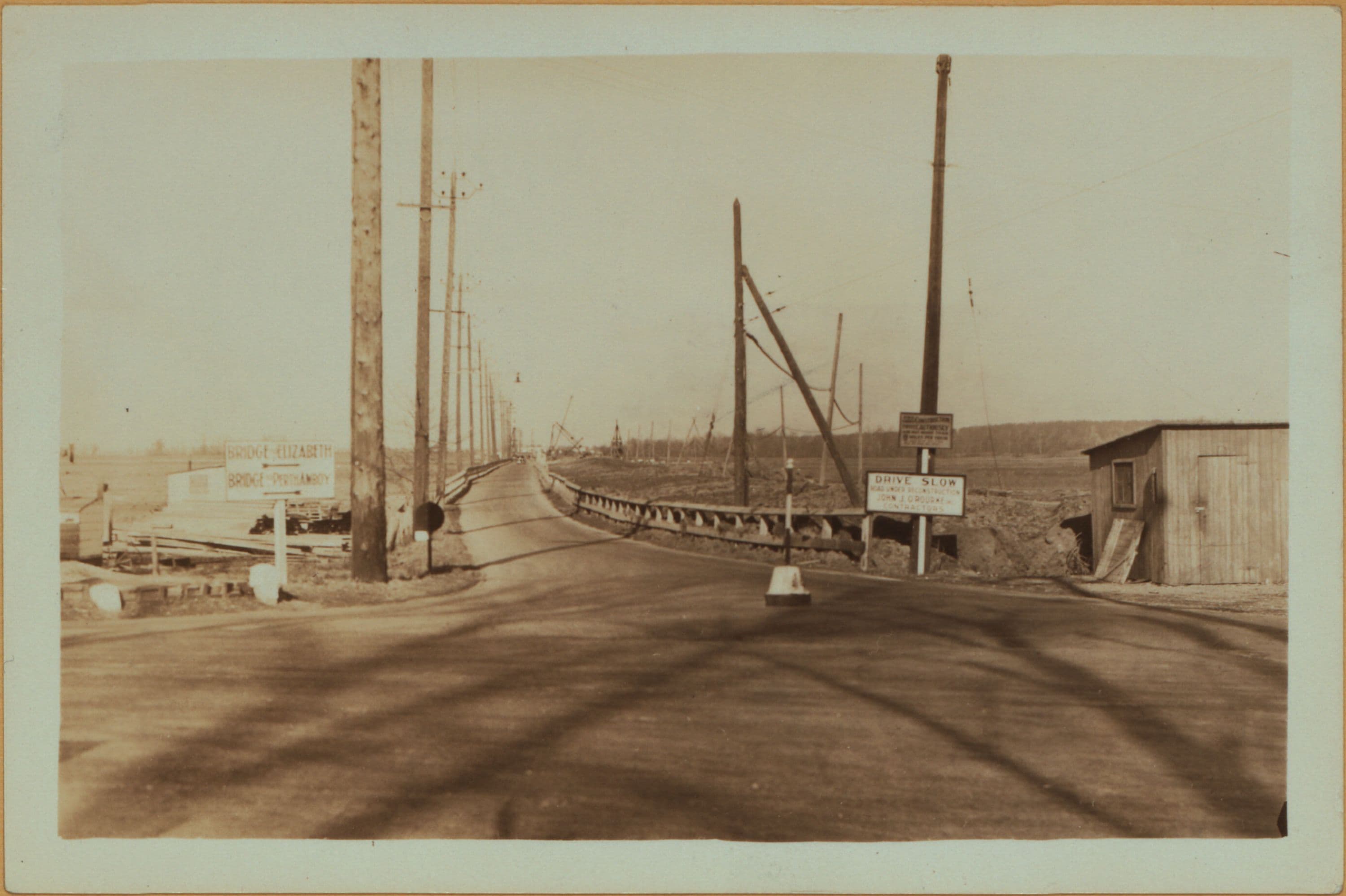 Richmond: Richmond Avenue - Arthur Kill Road