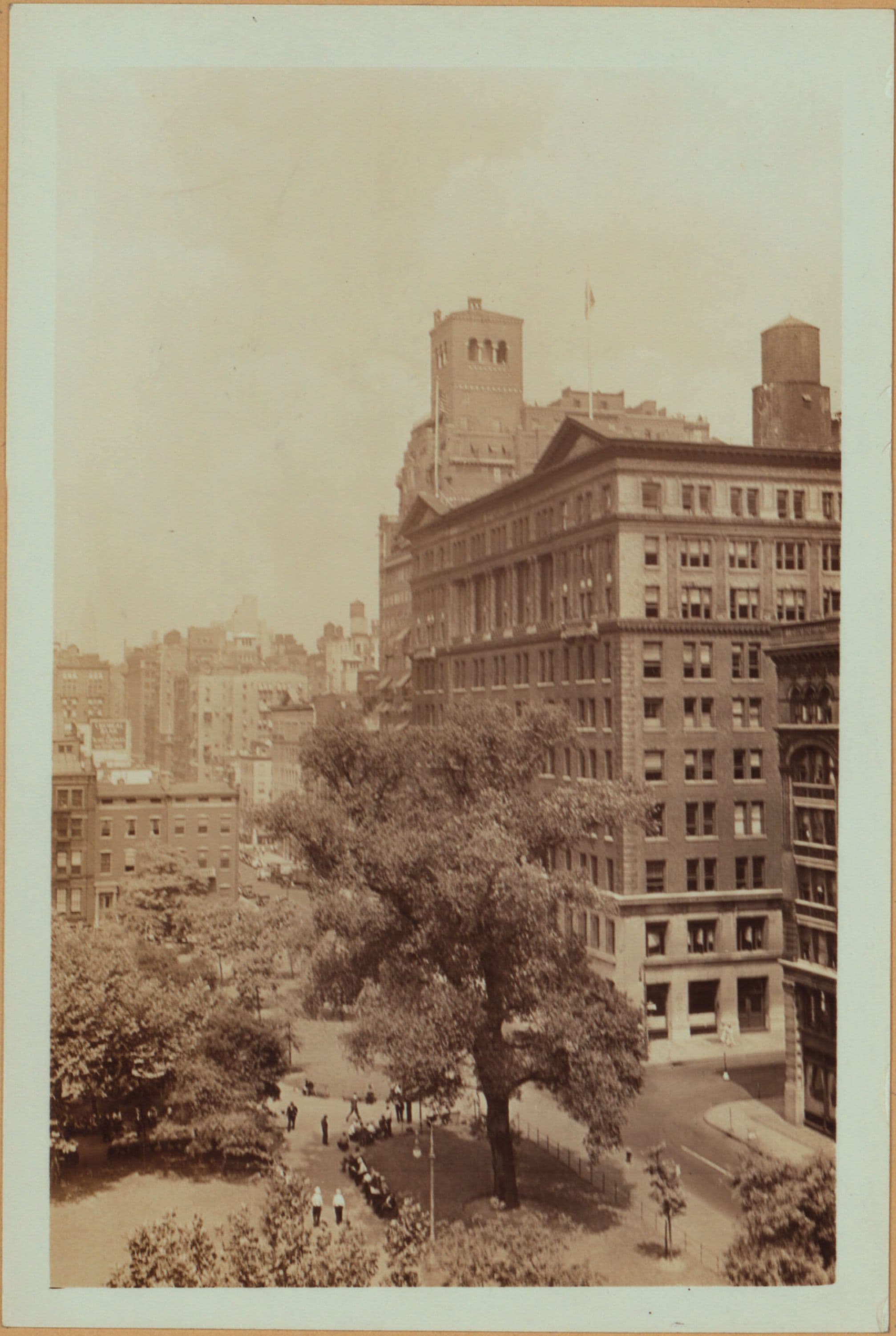 Manhattan: Washington Square East - Washington Place