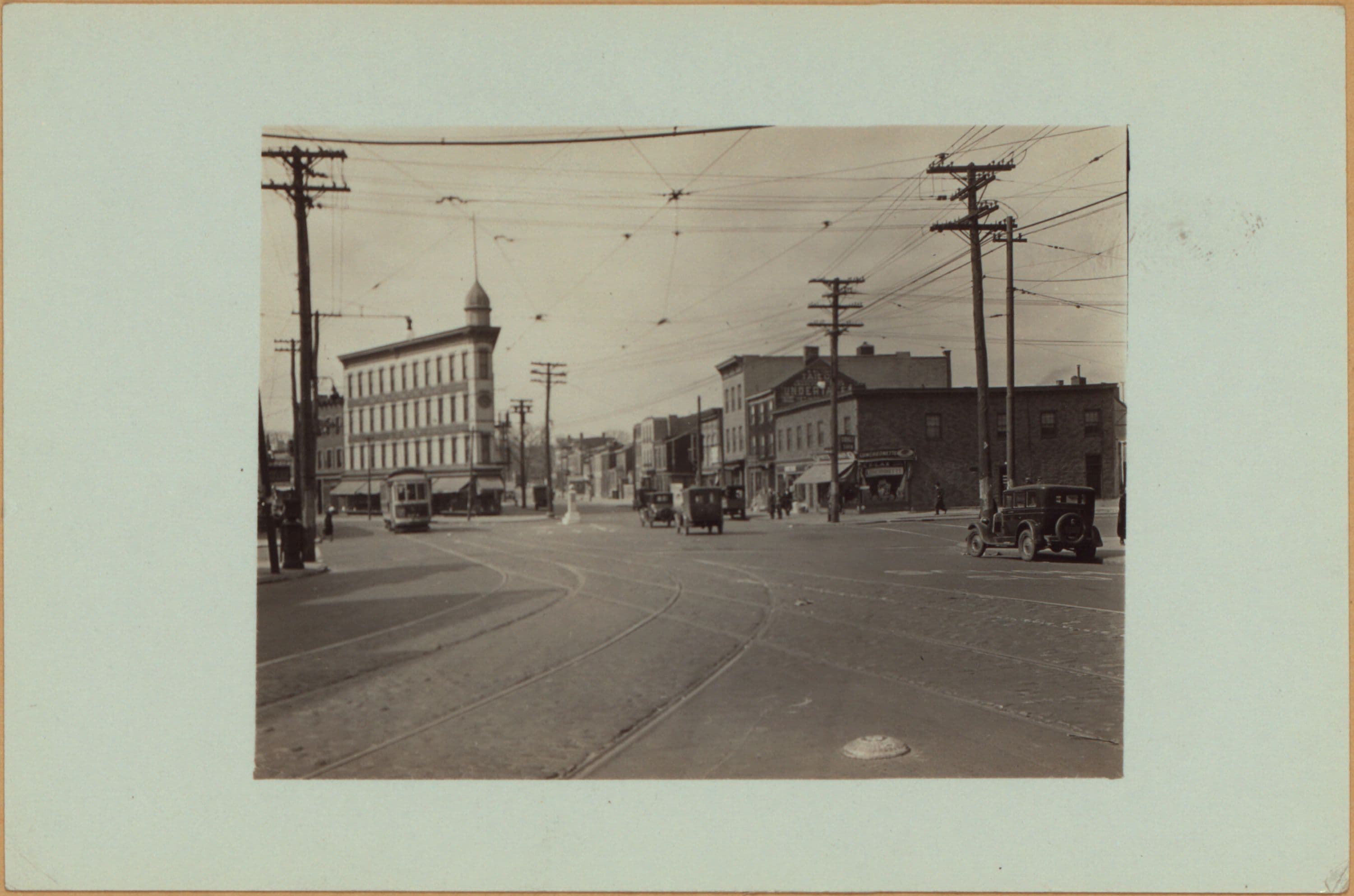 Queens: Astoria Boulevard - 8th Street