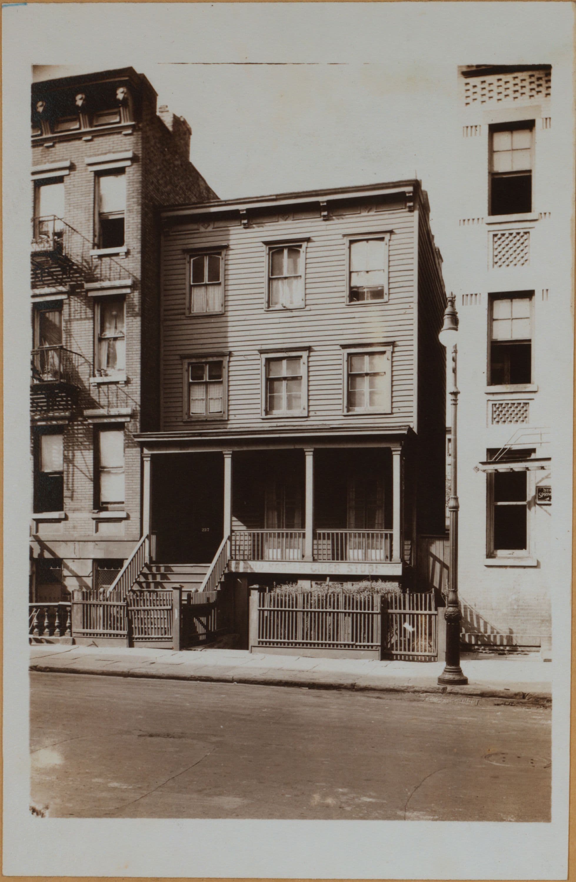 Manhattan: 127th Street (East) - 2nd Avenue