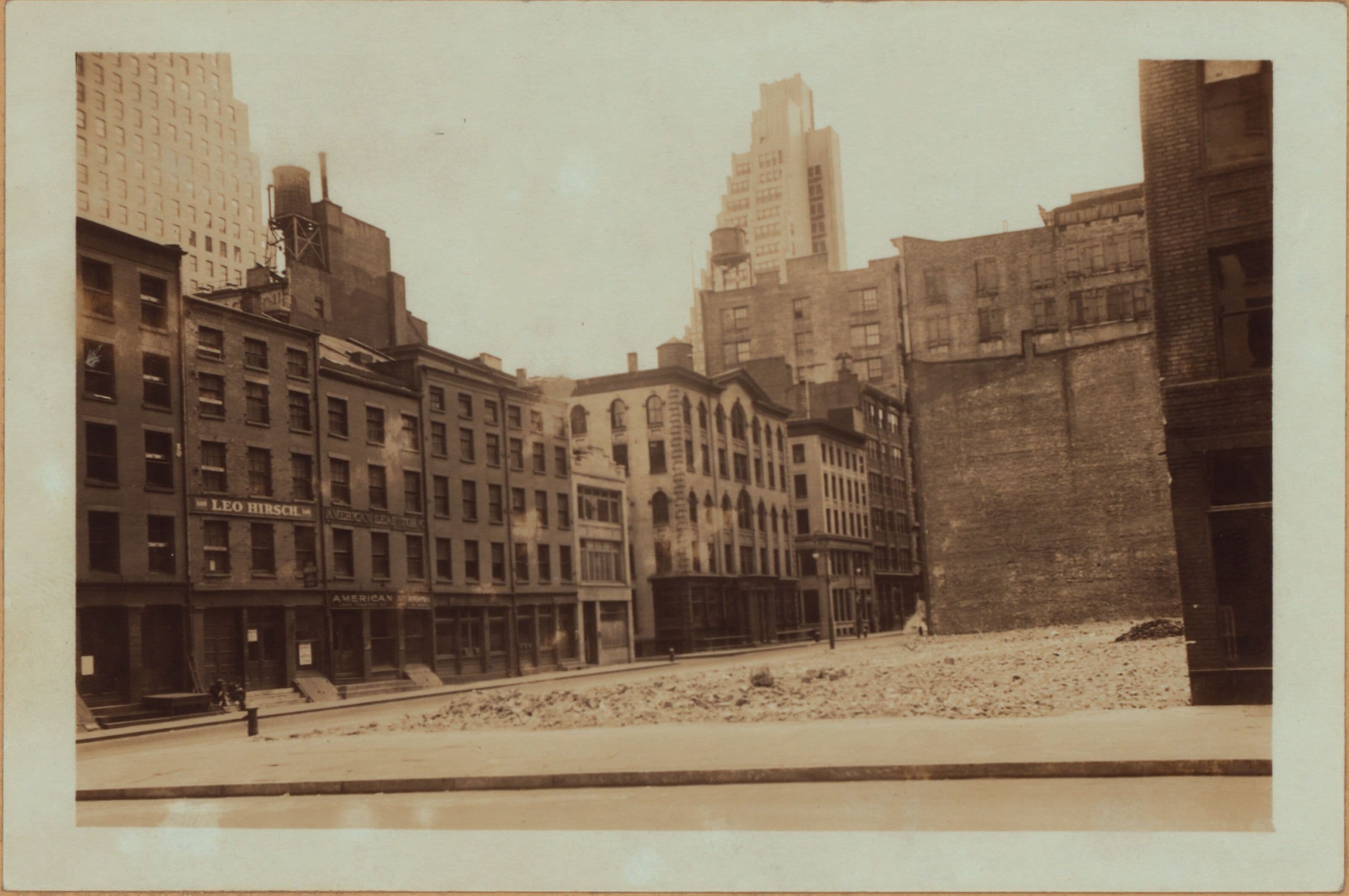 Manhattan: Water Street - Maiden Lane, 1936