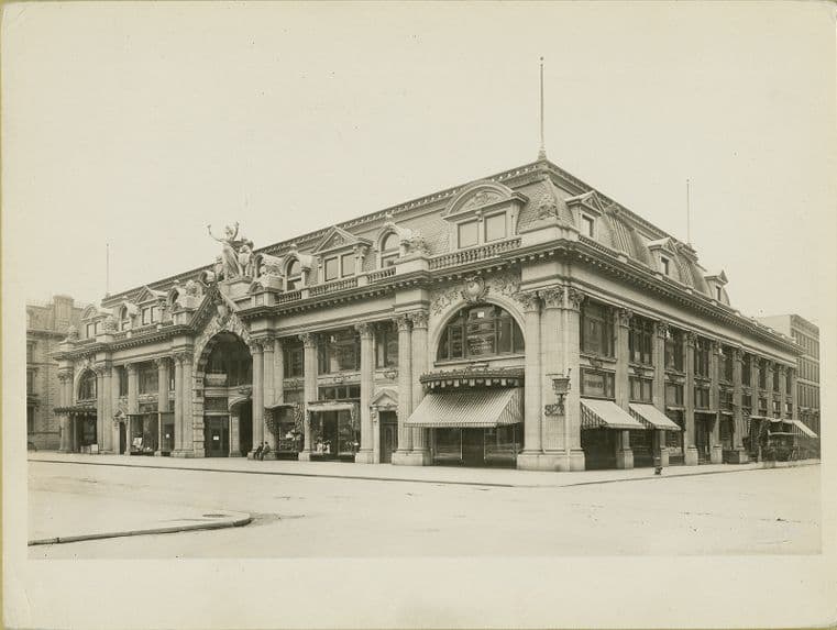 Fifth Avenue - 46th Street - 47th Street, east side