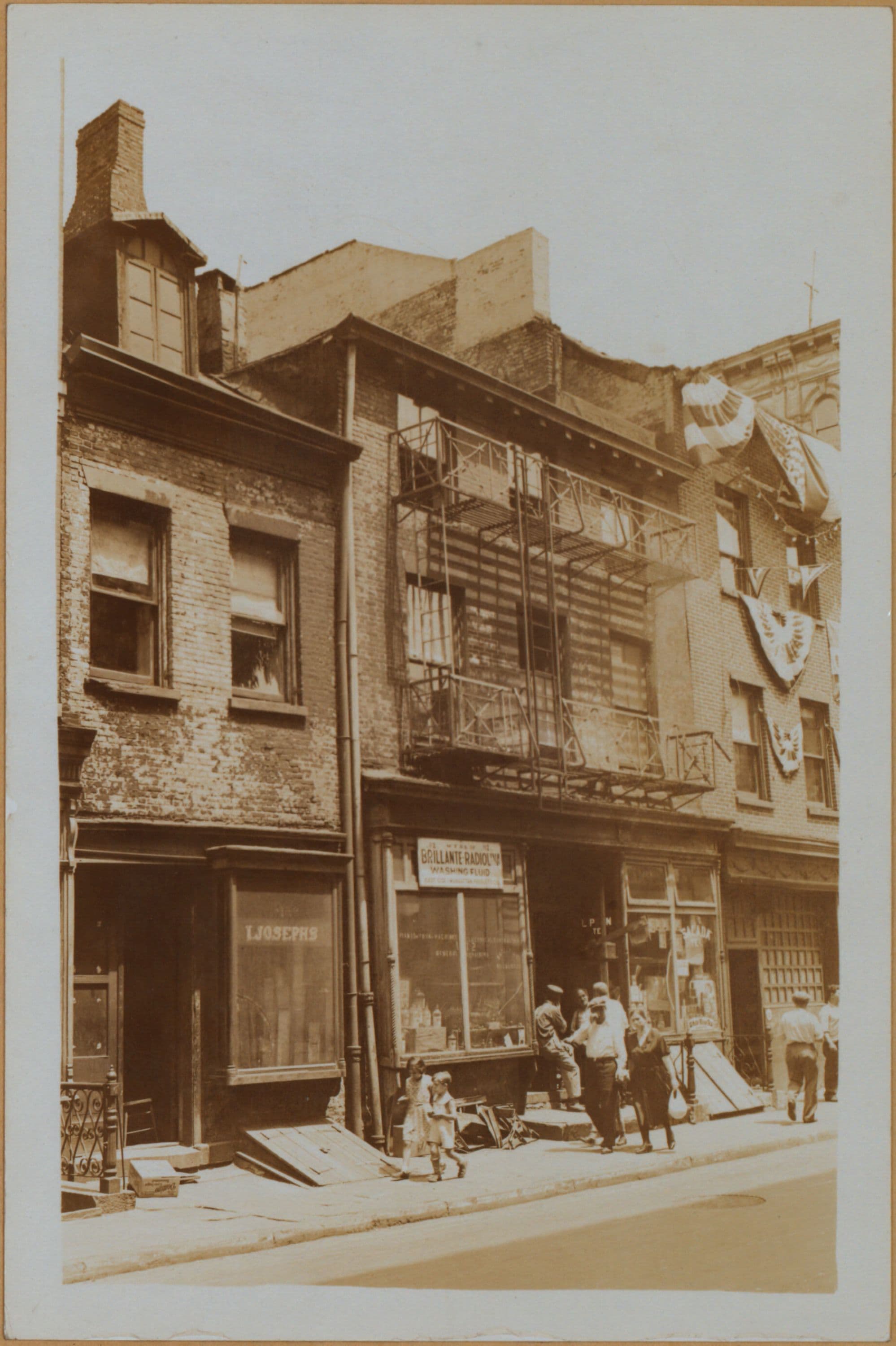 Manhattan: Cherry Street - Catherine Street