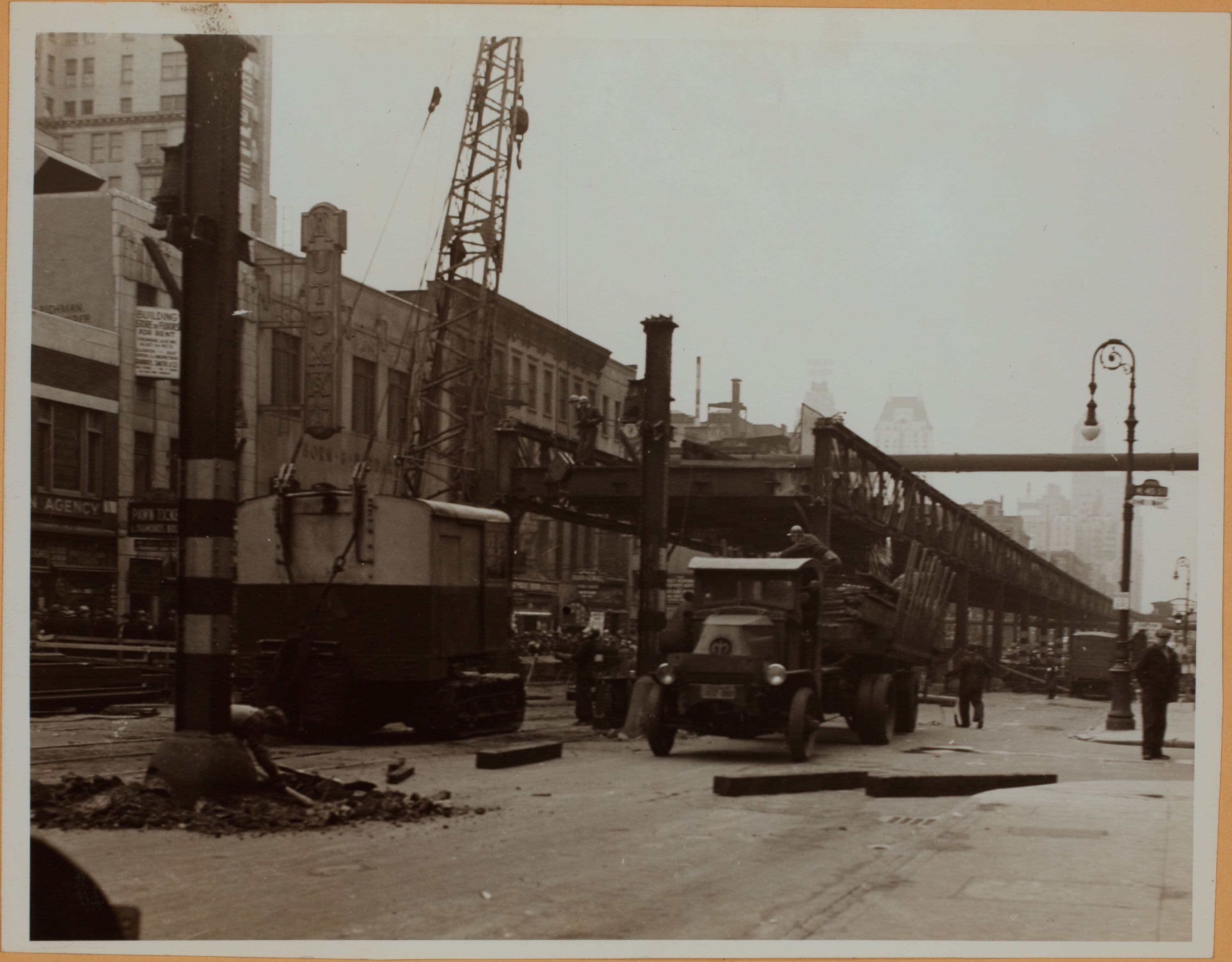 Manhattan: 6th Avenue - 46th Avenue