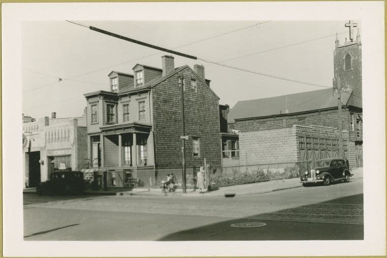 Conselyea Street - Lorimer Street, northeast corner, 1941-09-22