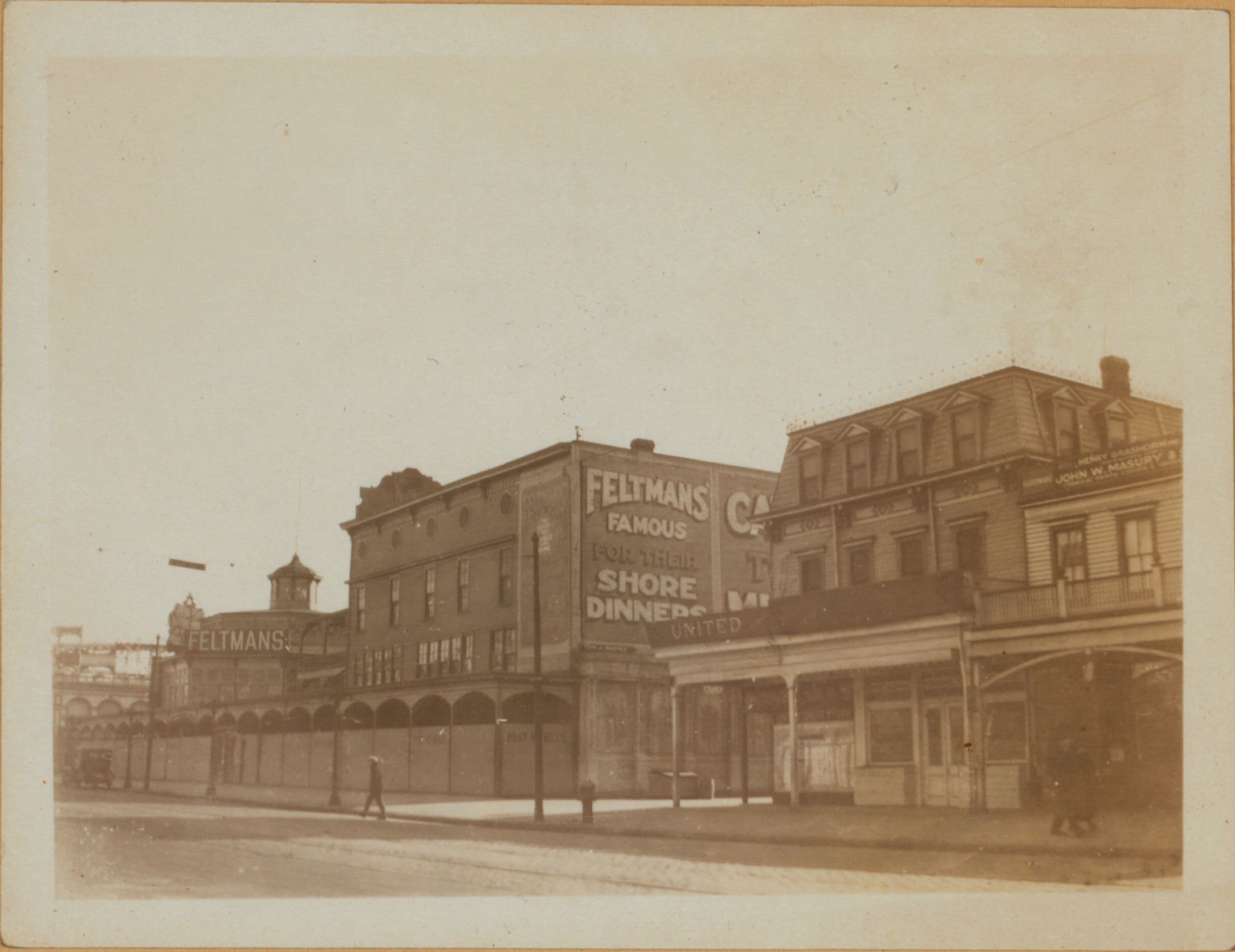 Brooklyn: Surf Ave. - Jones Walk