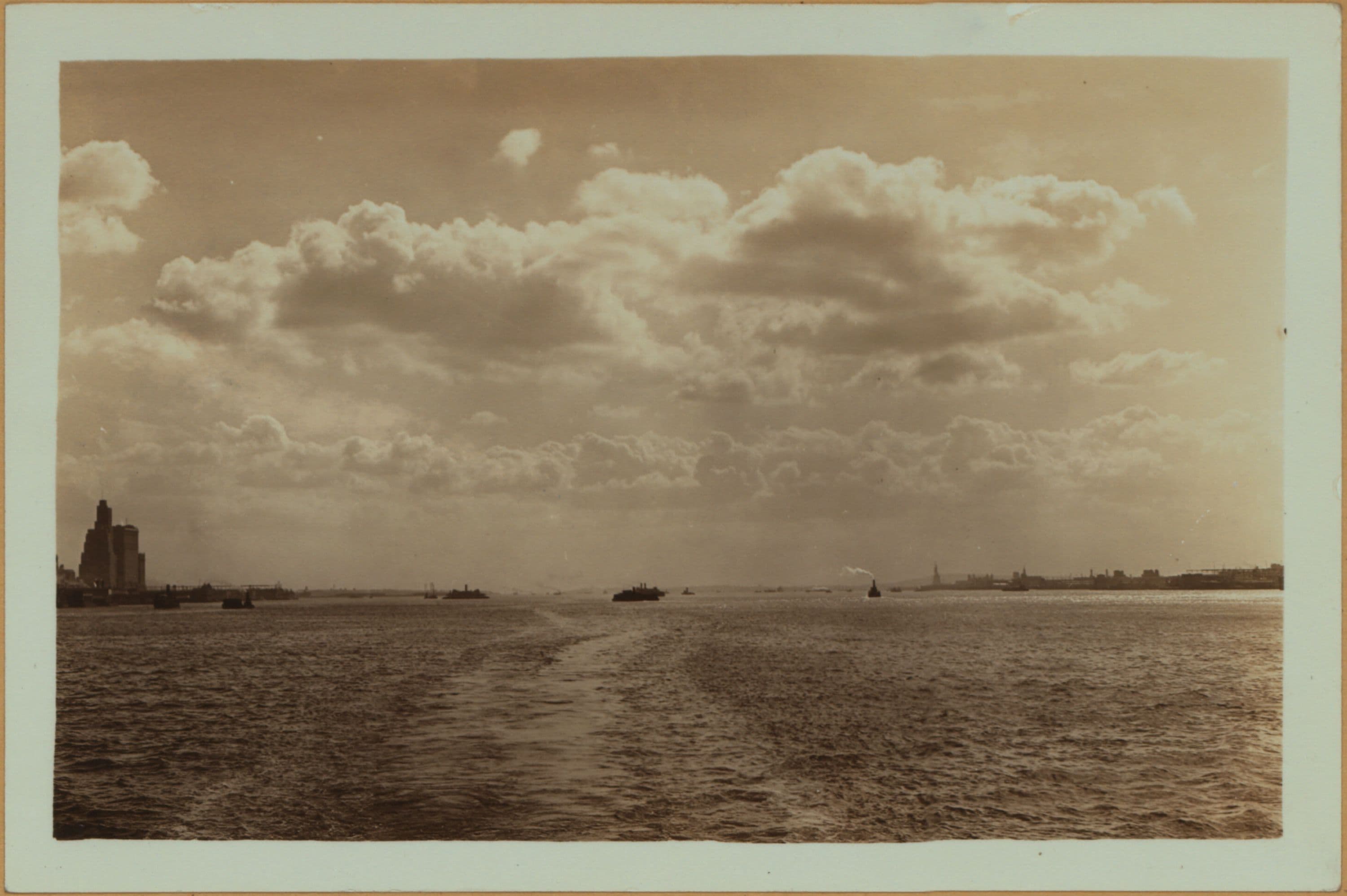 North (Hudson) River - Shore and skyline - Manhattan - Battery - 14th Street - [Upper Bay - Statue of Liberty.]