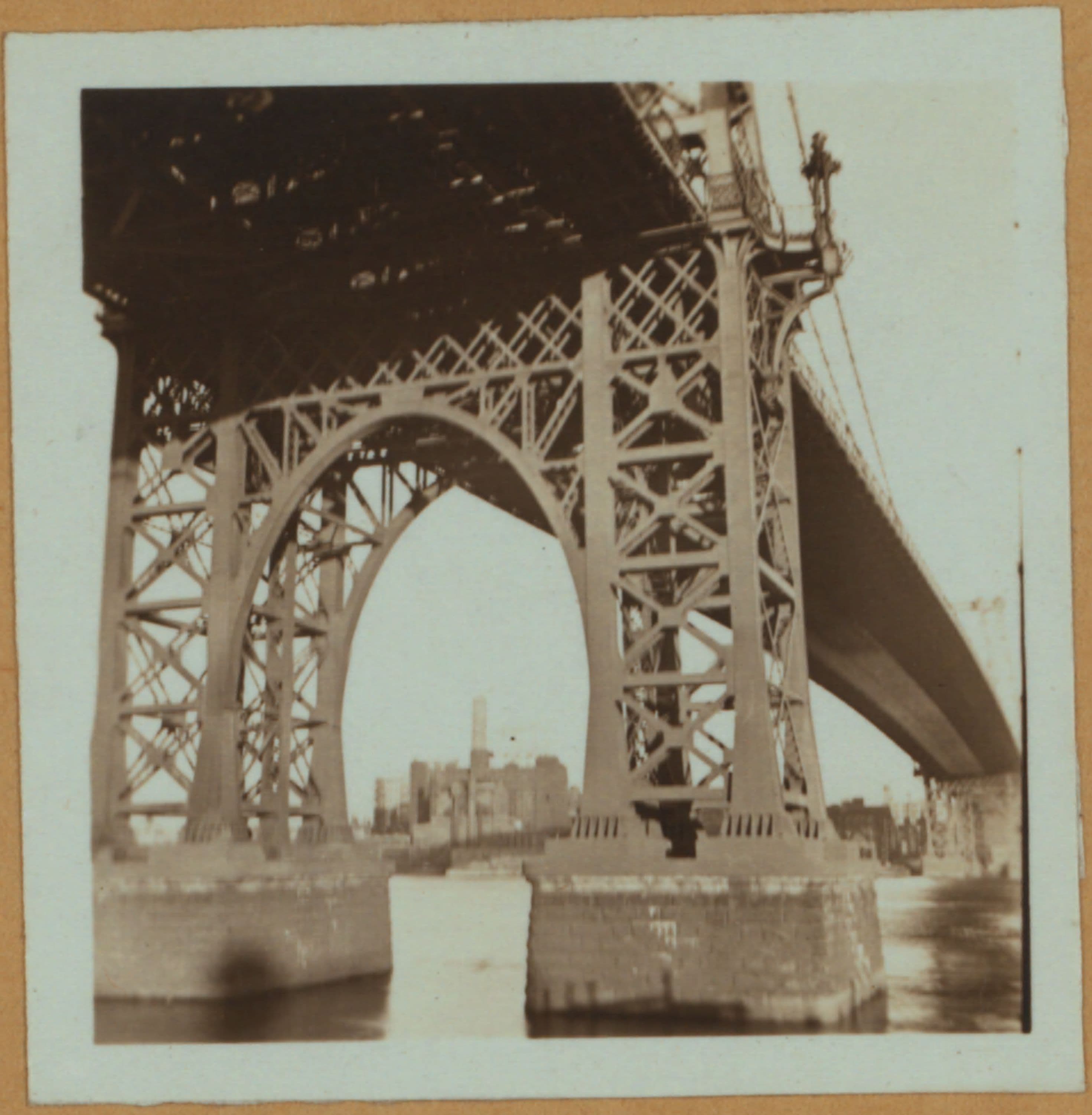 Bridges - Williamsburg Bridge - Brooklyn [Kent Avenue - Construction.]