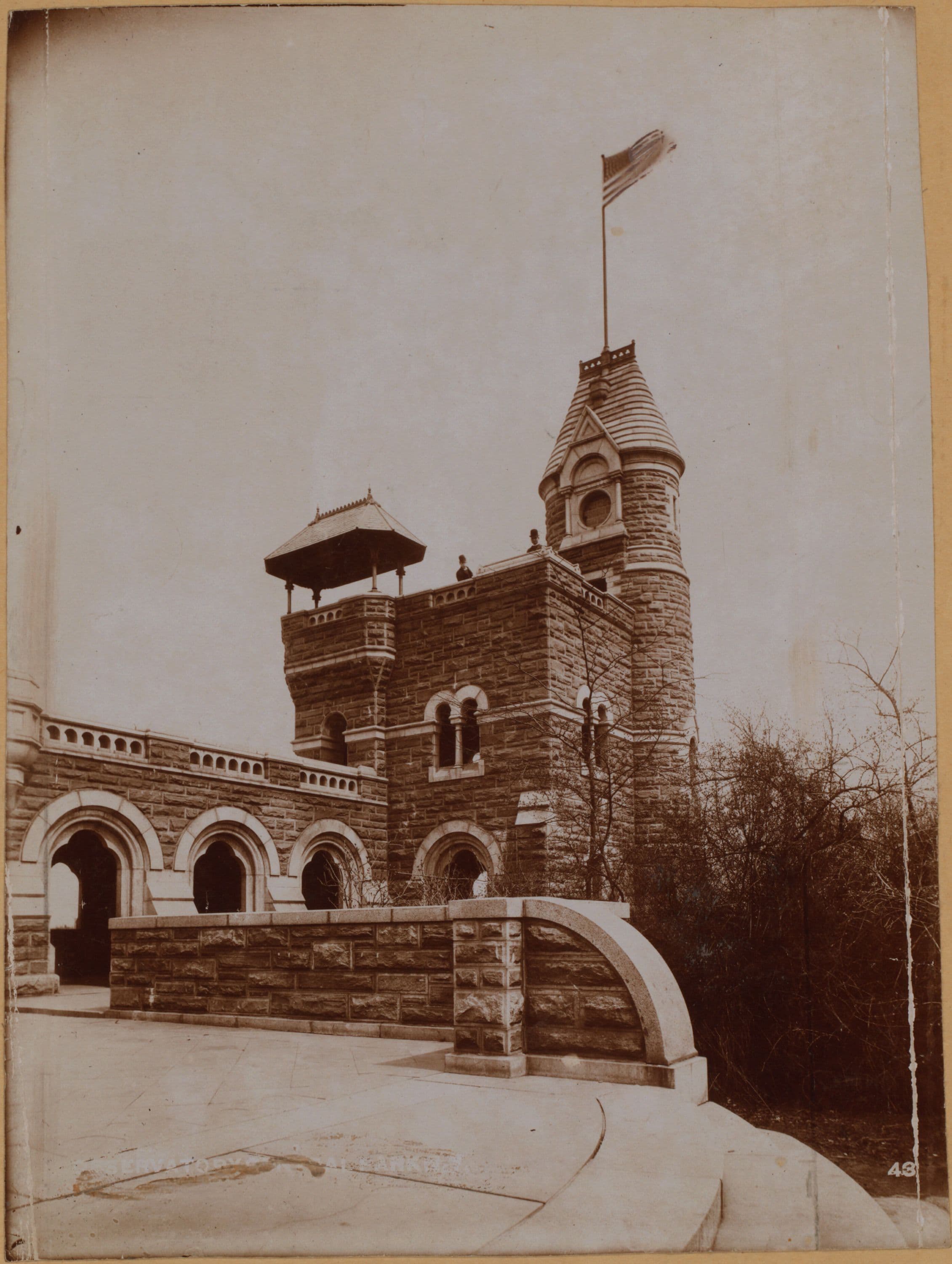 Manhattan: Central Park - Reservoirs - Lower reservoir [pump house].