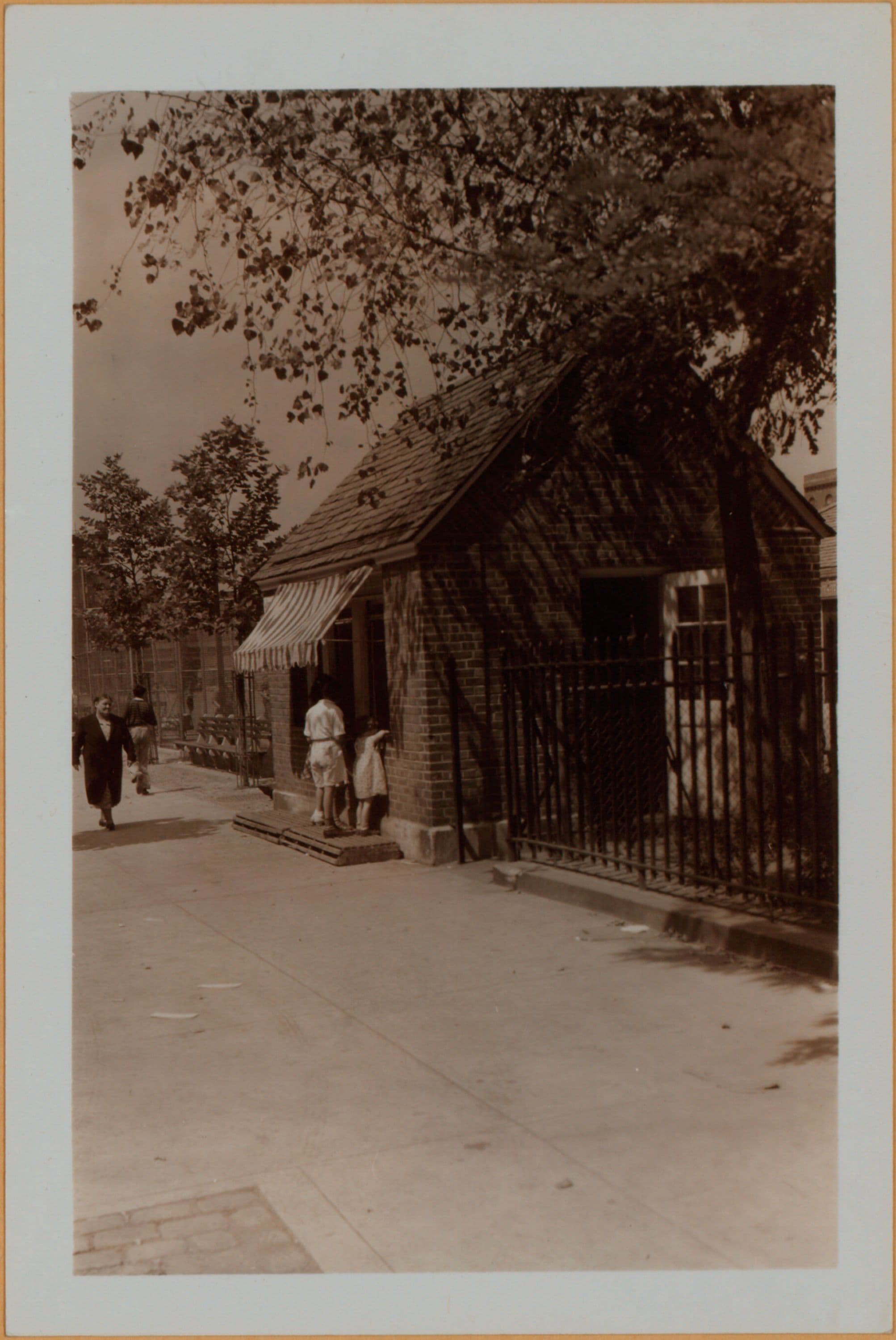 Manhattan: 27th Street (West) - 10th Avenue
