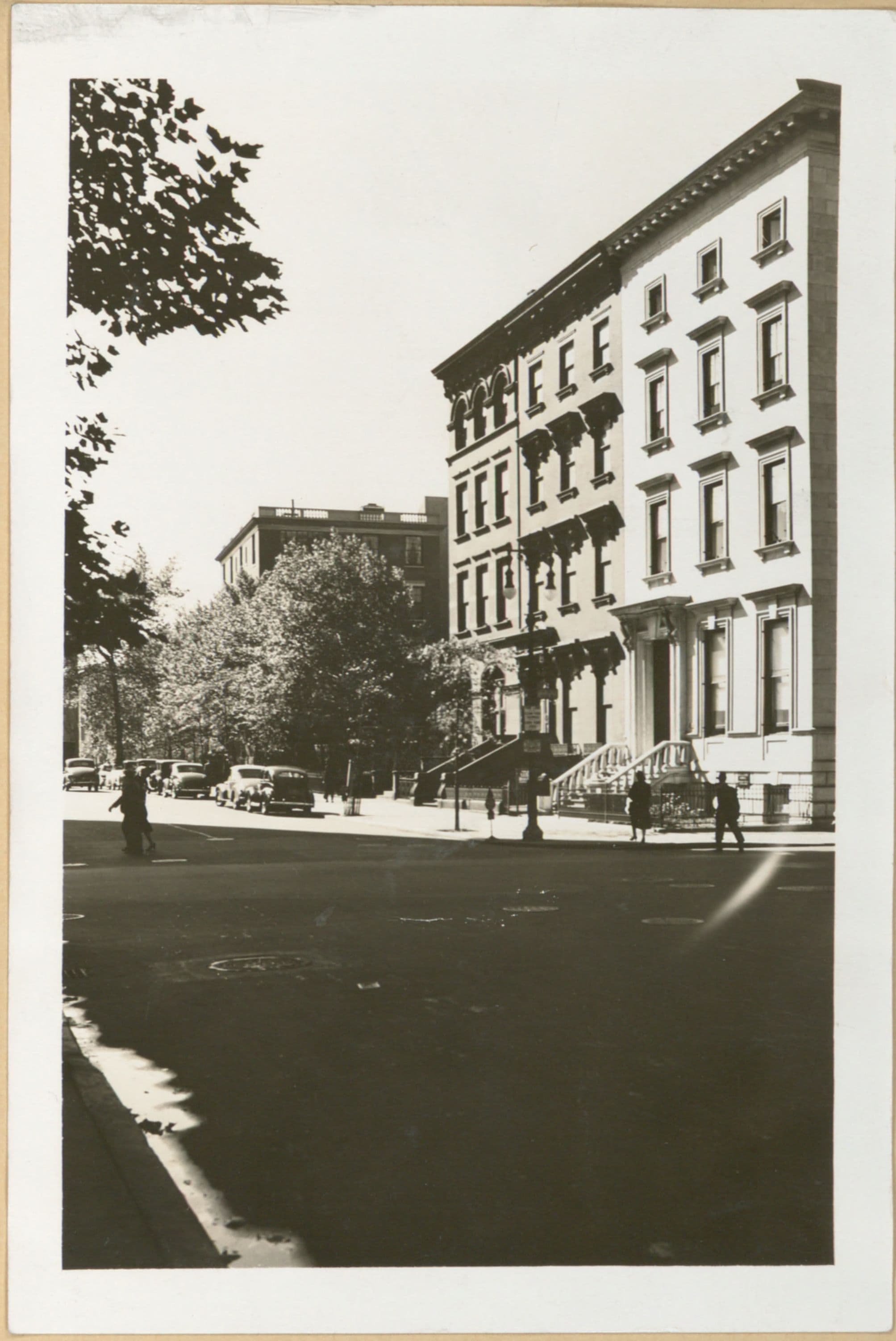 Manhattan: 5th Avenue - 8th Street (East)