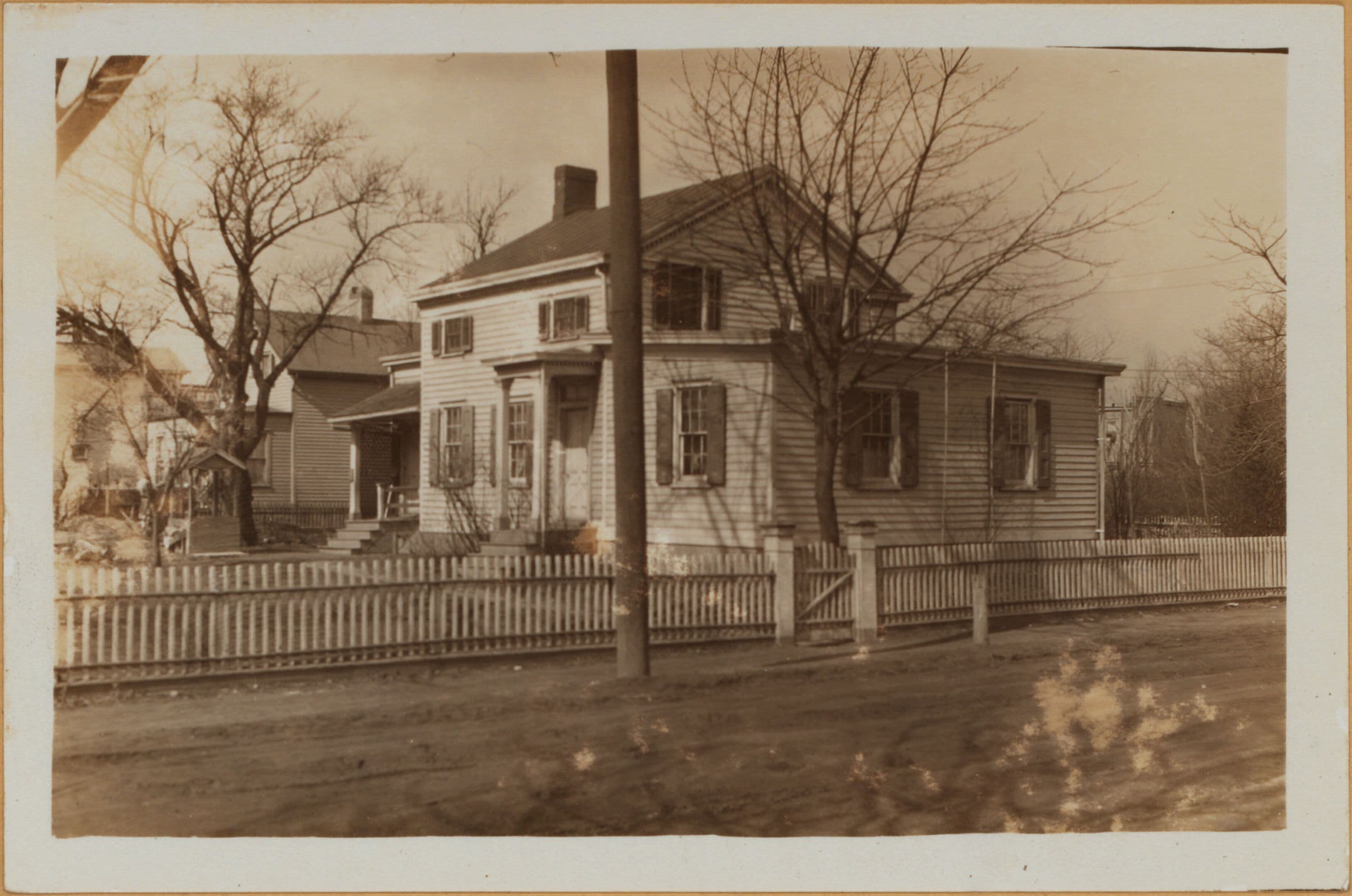 Brooklyn: Village Rd. N. - Village Rd. E.